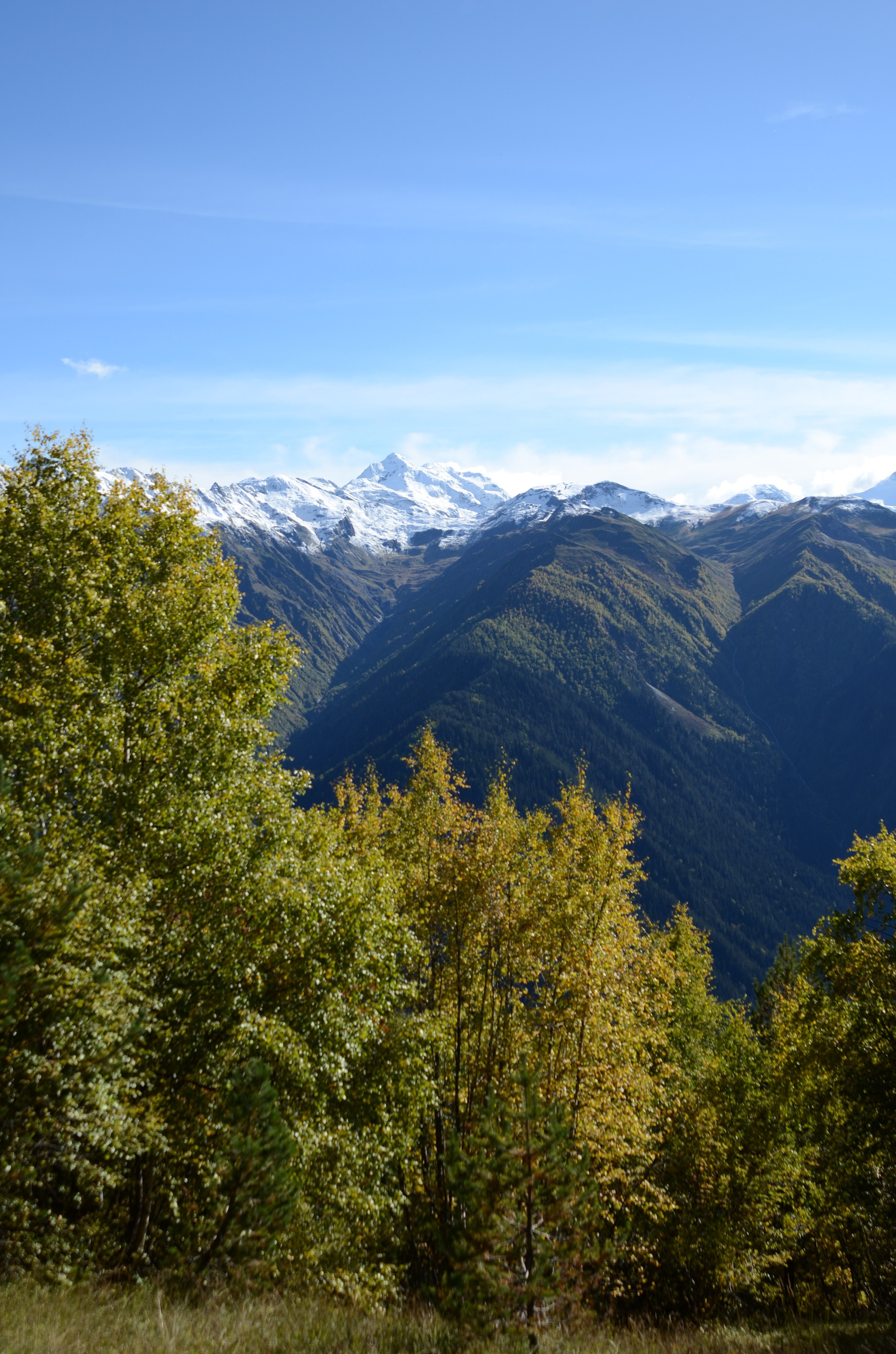 Mazeri — Zuruldi ridge — Tsvirmi. Улицы Мира