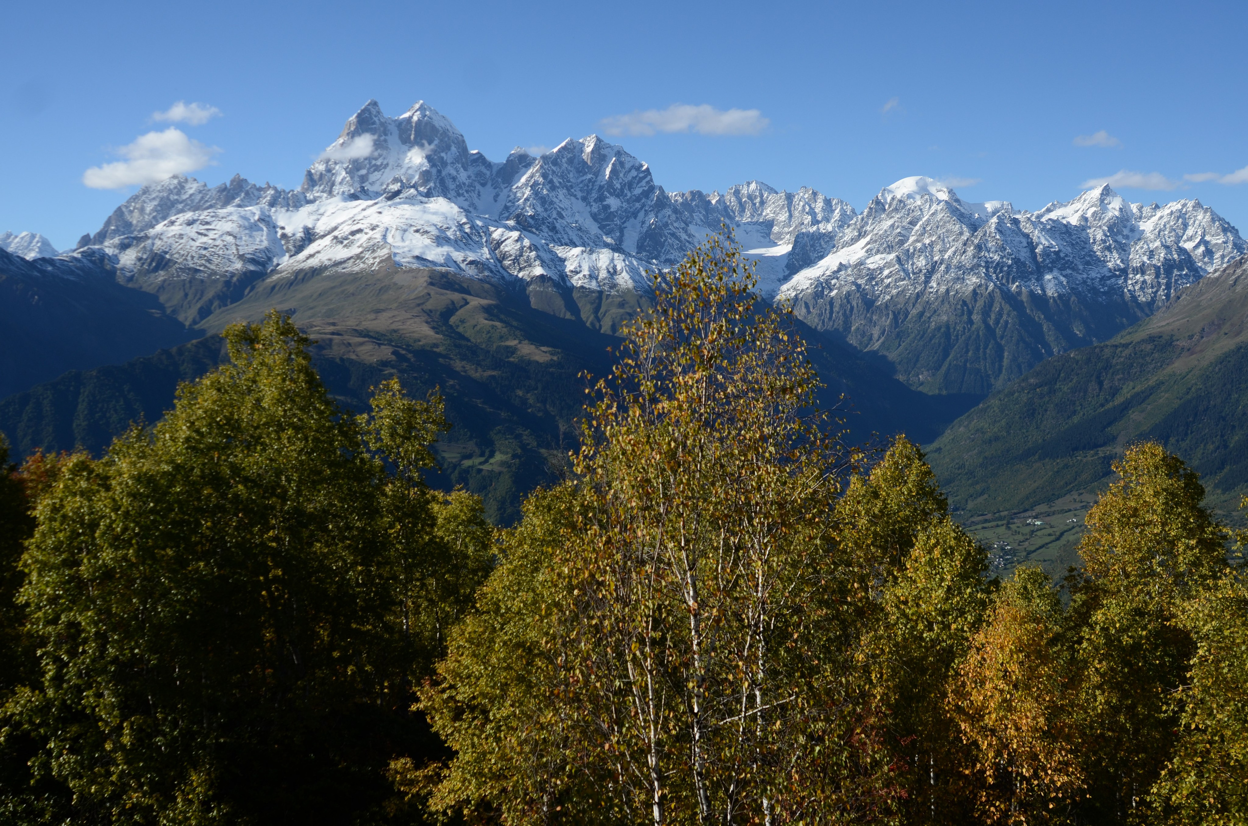 Mazeri — Zuruldi ridge — Tsvirmi. Улицы Мира