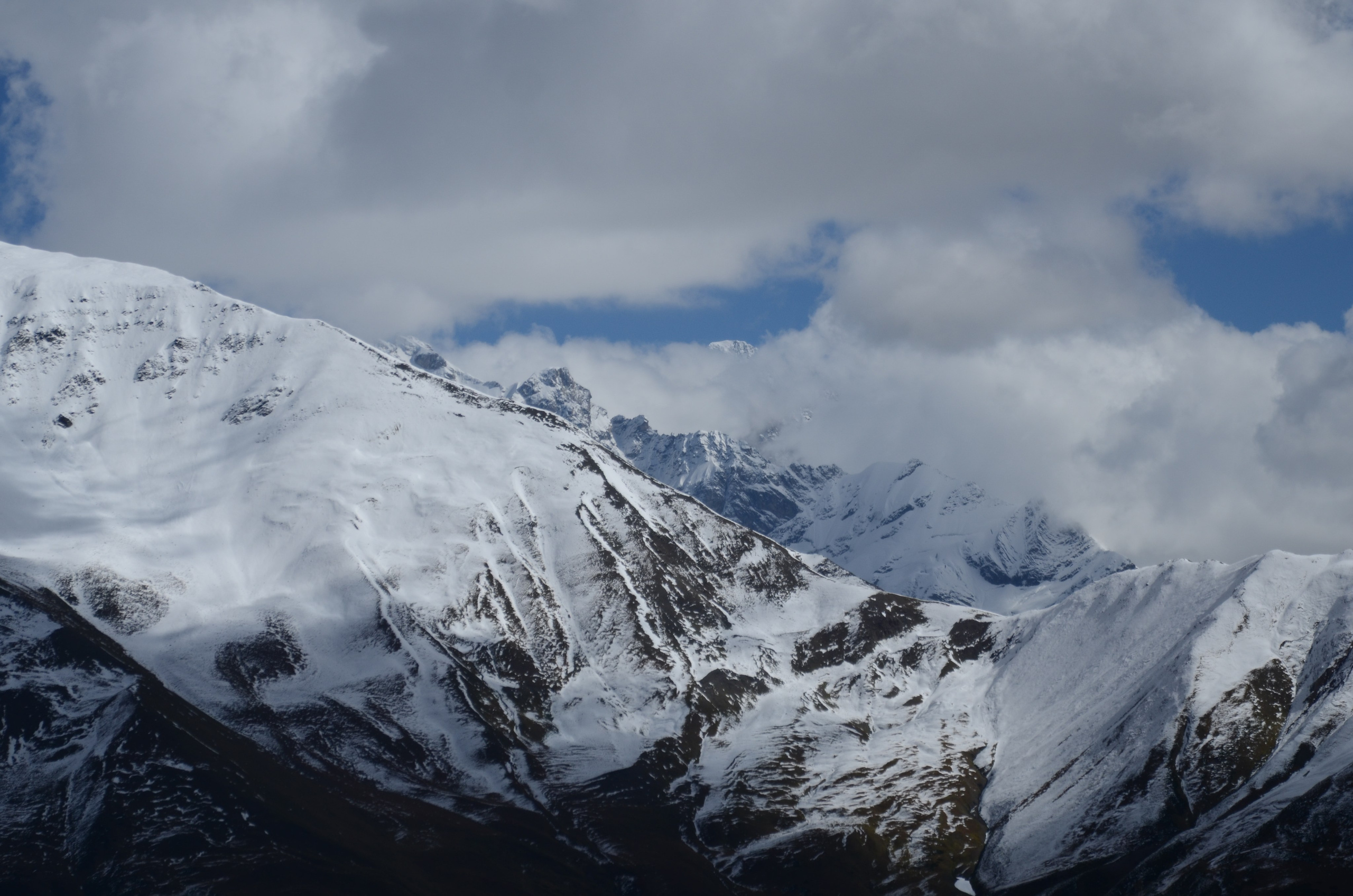 Adishi — Chkhunderi Pass — Khaldechala River Valley. Улицы Мира