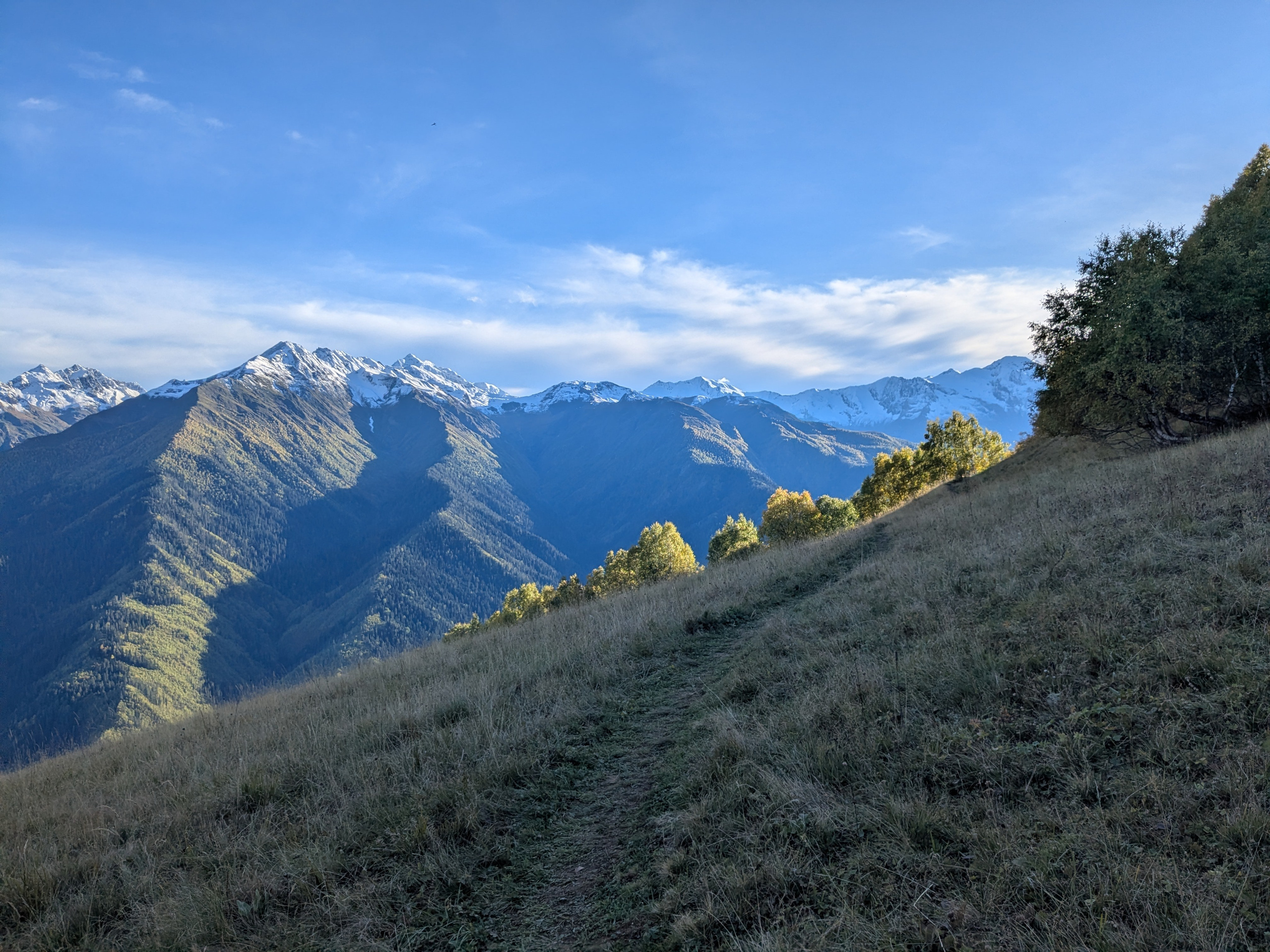 Mazeri — Zuruldi ridge — Tsvirmi. Улицы Мира