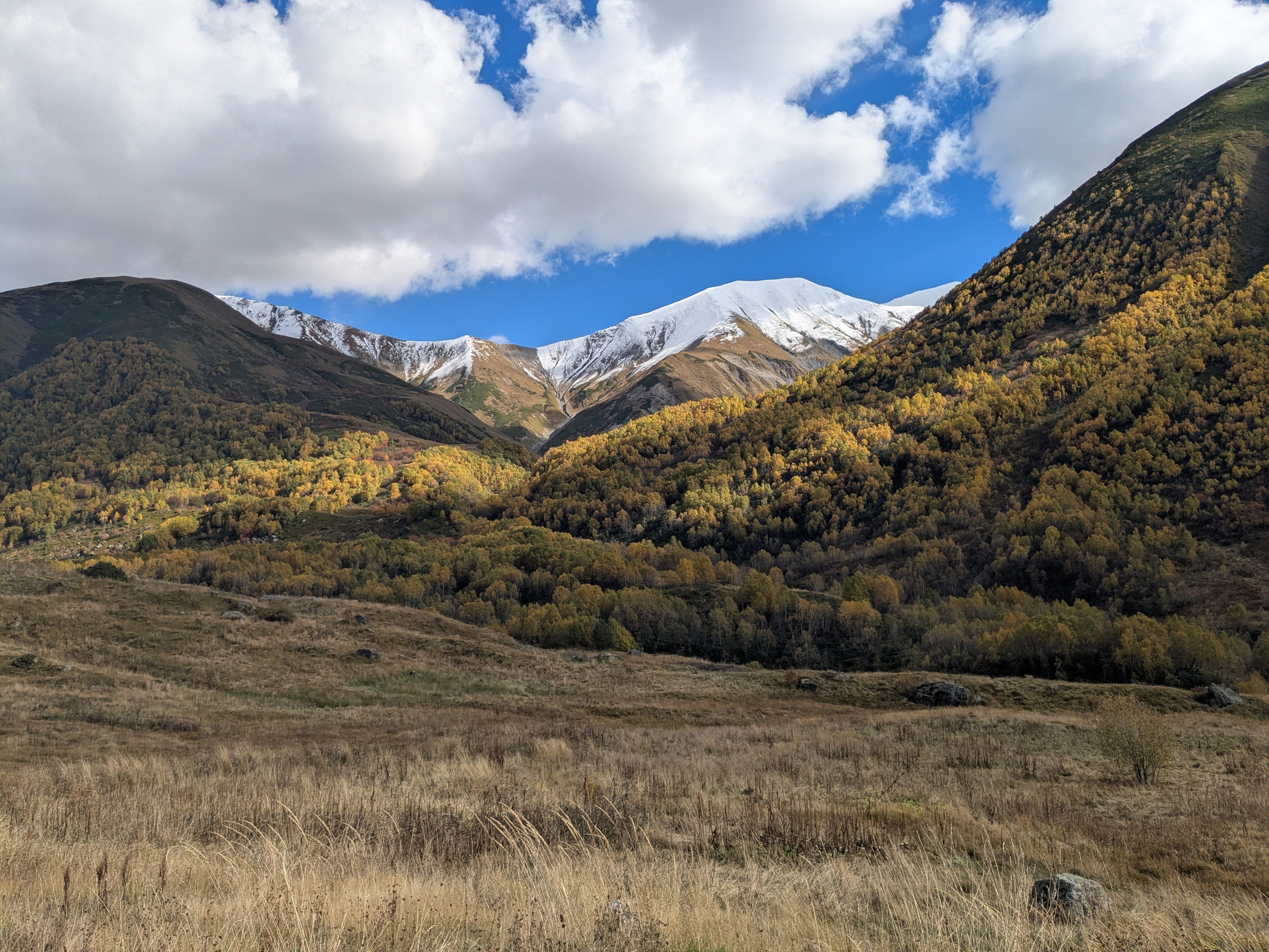 Adishi — Chkhunderi Pass — Khaldechala River Valley. Улицы Мира