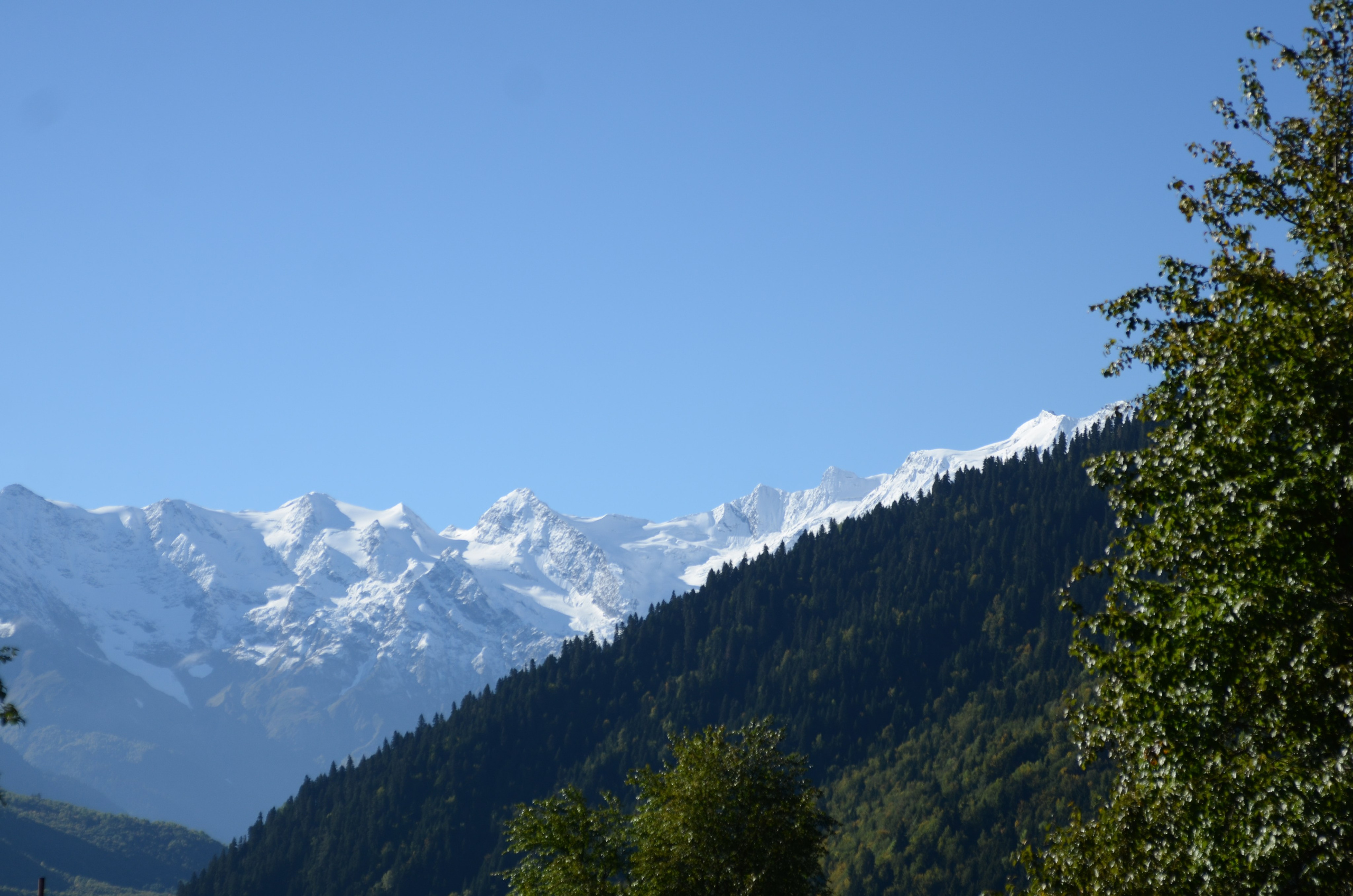 Mazeri — Zuruldi ridge — Tsvirmi. Улицы Мира