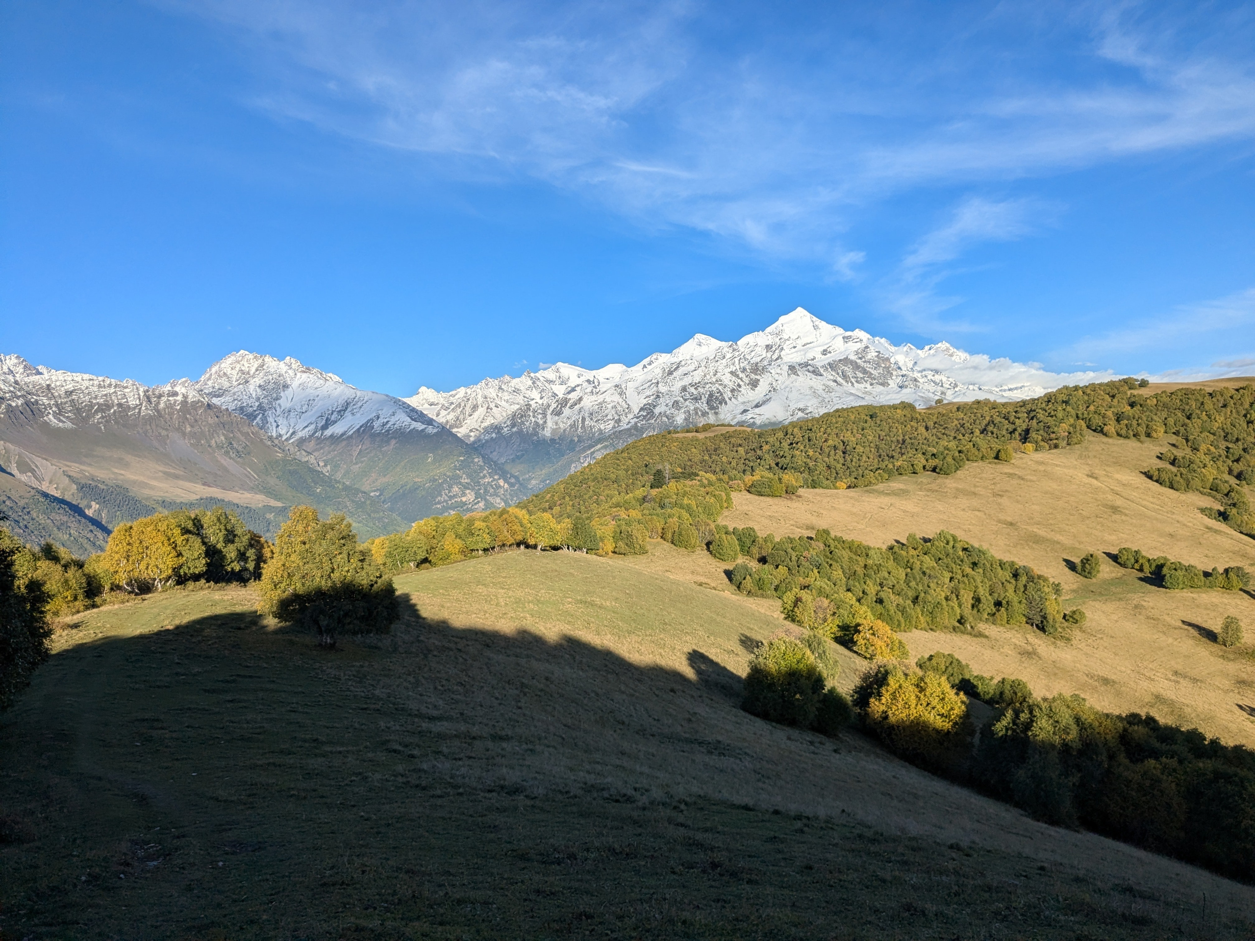 Mazeri — Zuruldi ridge — Tsvirmi. Улицы Мира