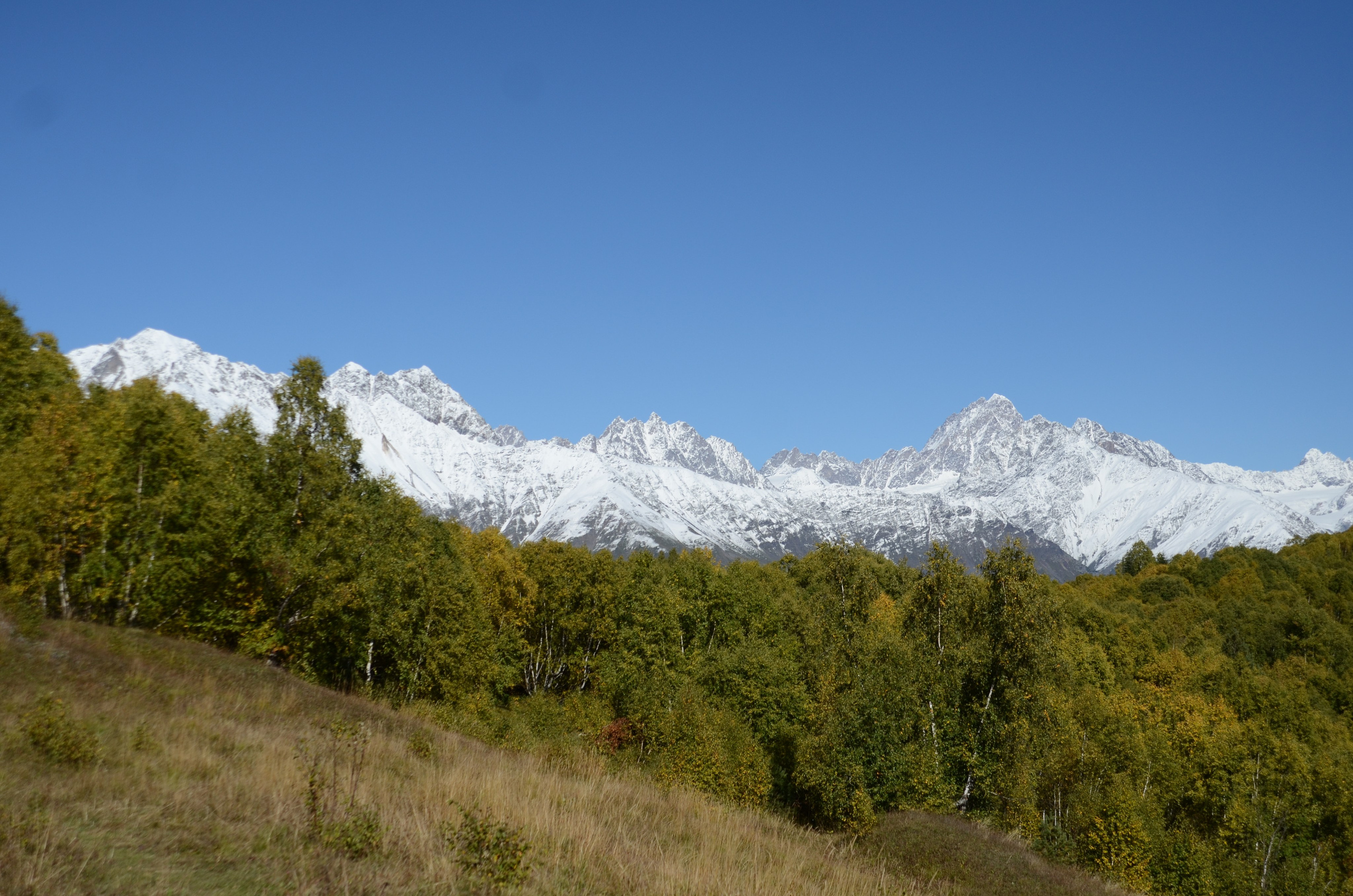 Mazeri — Zuruldi ridge — Tsvirmi. Улицы Мира