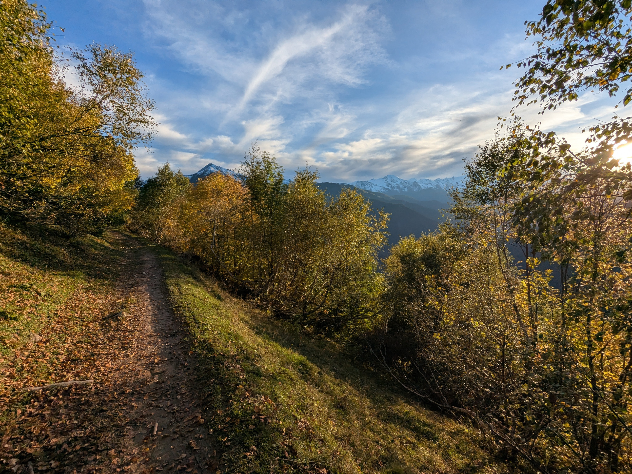 Mazeri — Zuruldi ridge — Tsvirmi. Улицы Мира