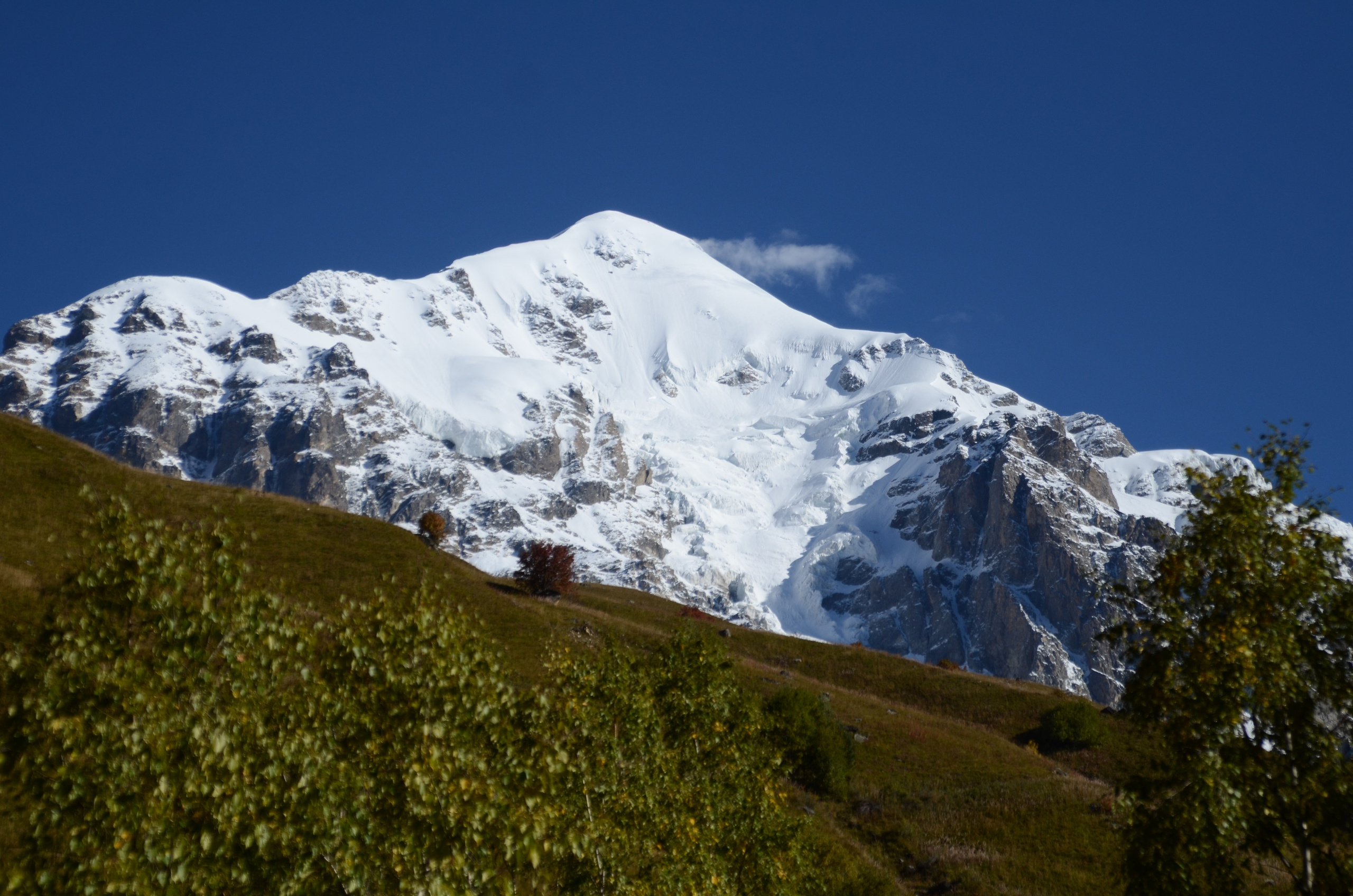 Adishi — Chkhunderi Pass — Khaldechala River Valley. Улицы Мира