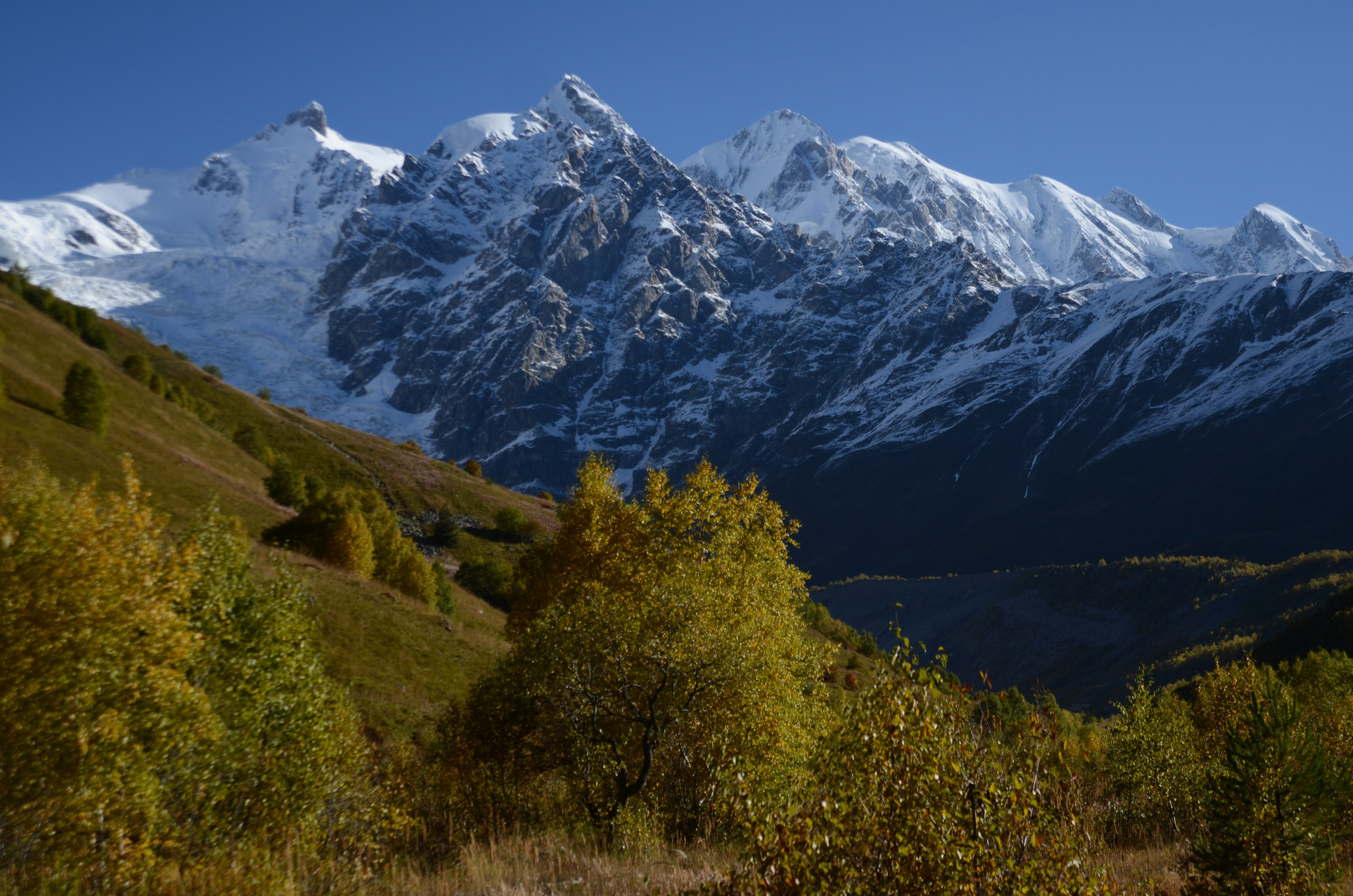 Adishi — Chkhunderi Pass — Khaldechala River Valley. Улицы Мира