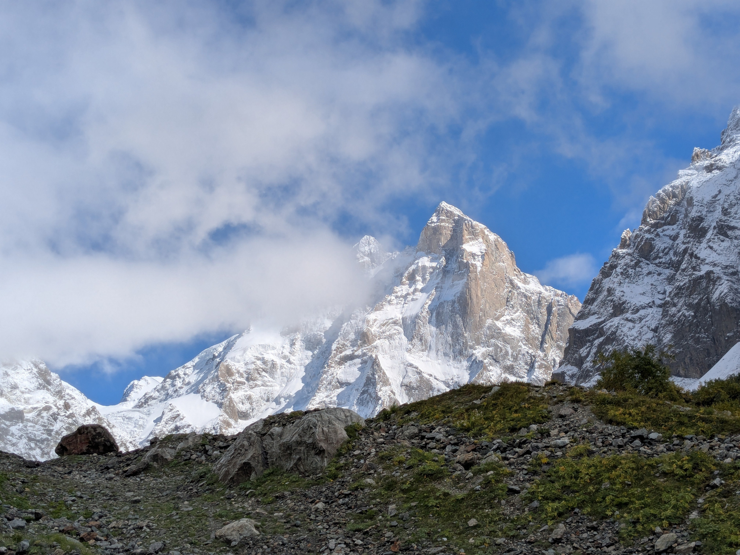 Mazeri To Ushba Glacier. Путешествия Олег Иванов