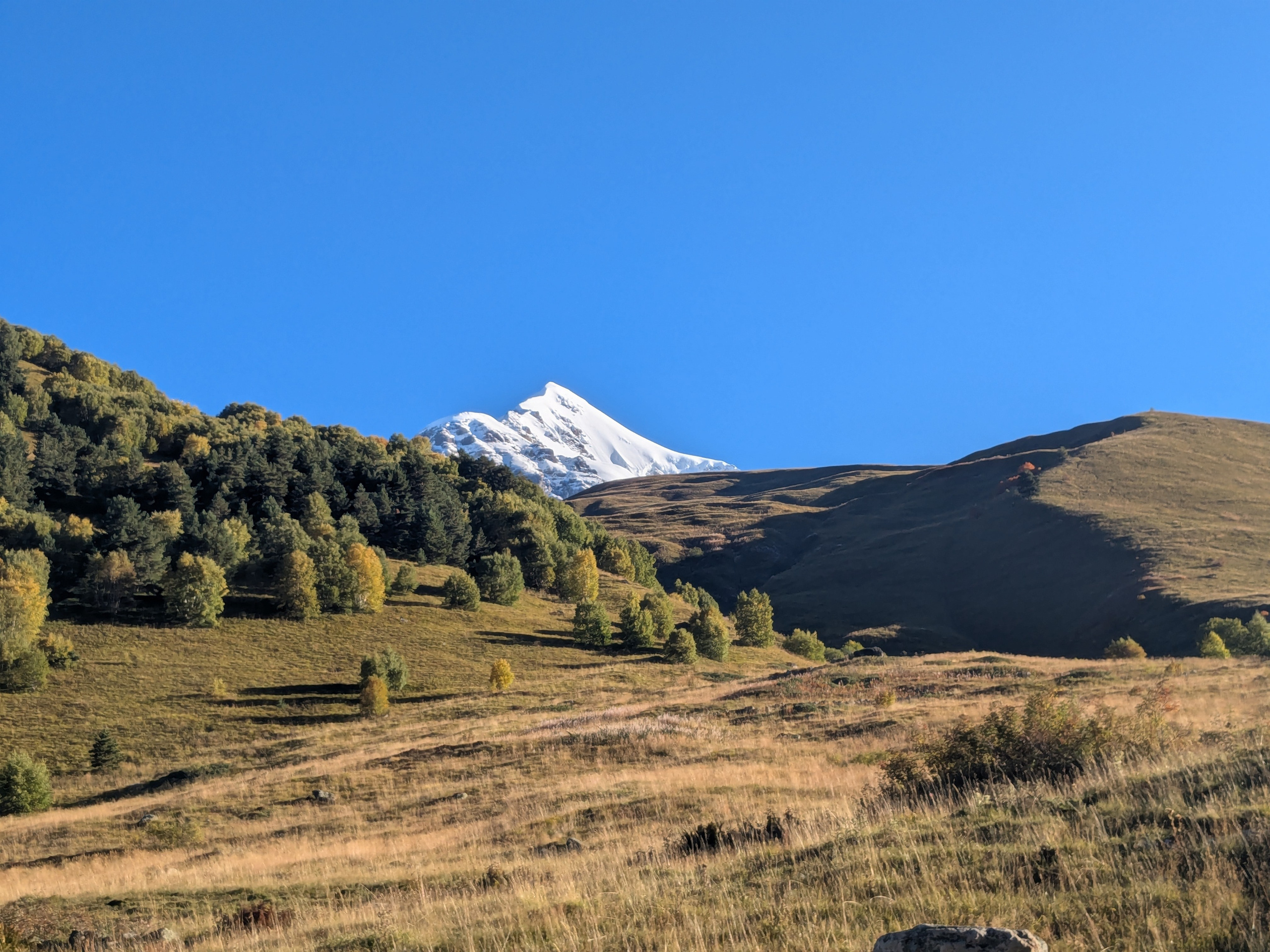 Adishi — Chkhunderi Pass — Khaldechala River Valley. Улицы Мира