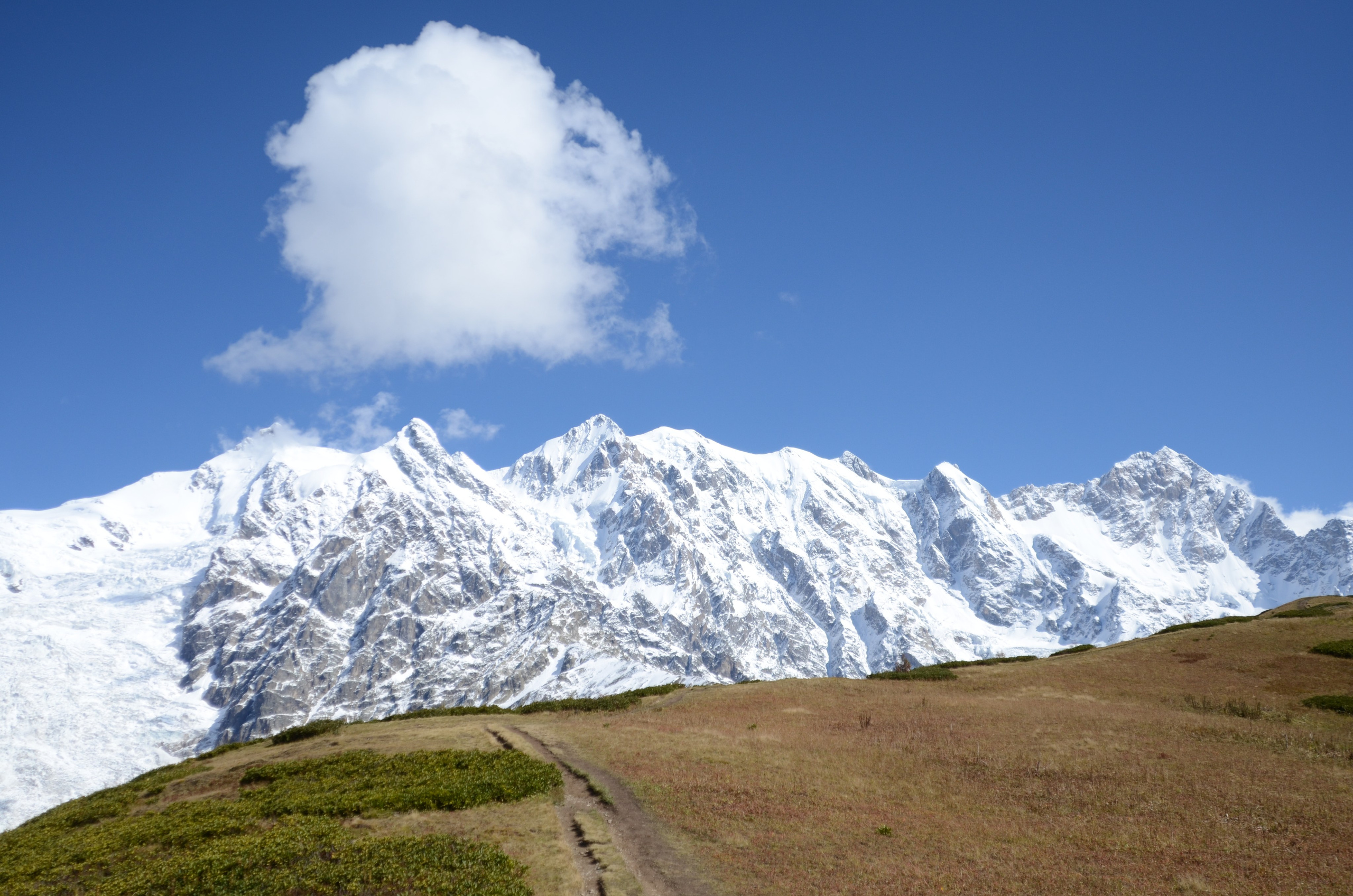 Adishi — Chkhunderi Pass — Khaldechala River Valley. Улицы Мира