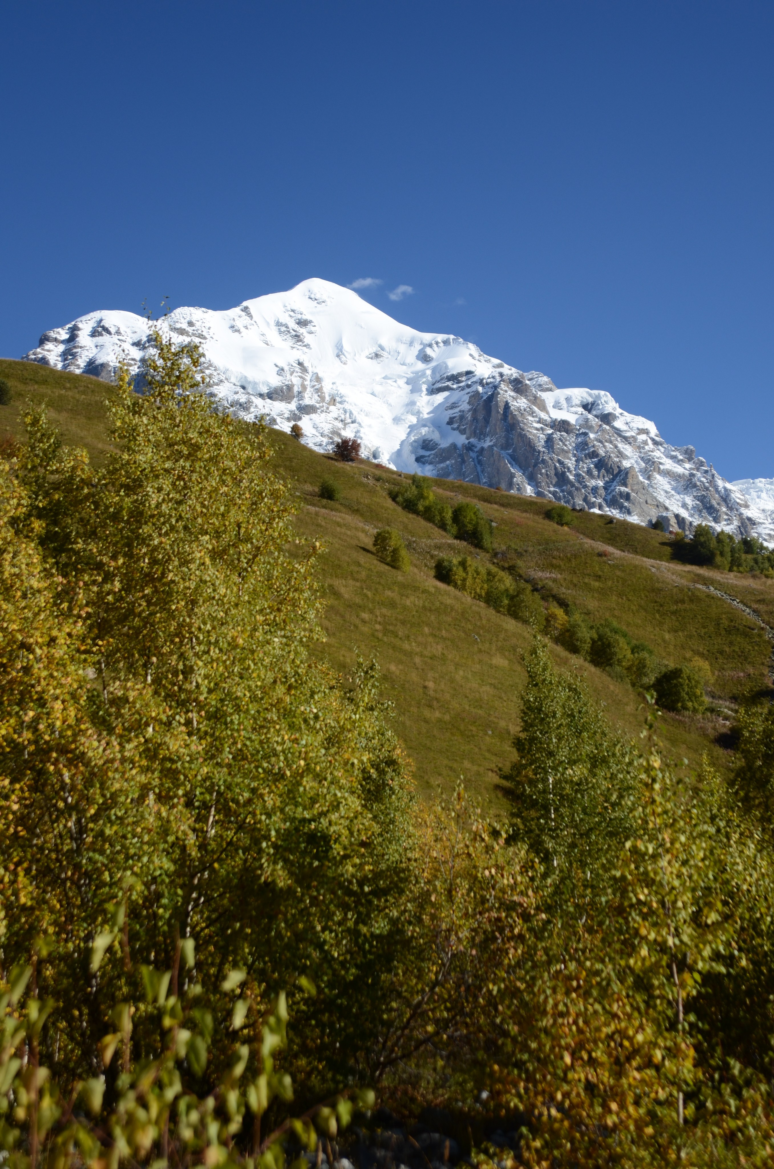 Adishi — Chkhunderi Pass — Khaldechala River Valley. Улицы Мира