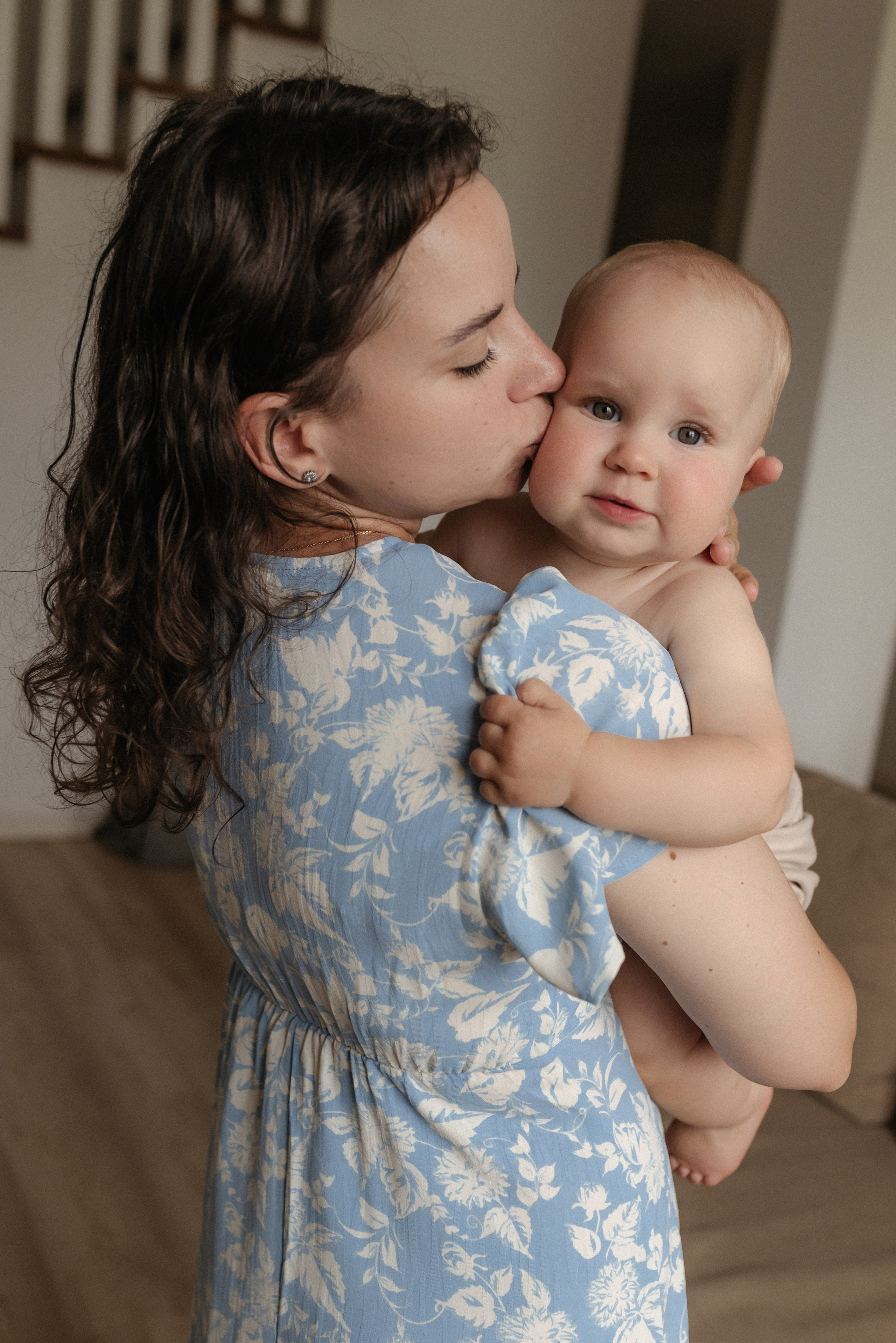 Семейная фотосессия дома с малышом. Семейный и портретный фотограф Нижний Новгород