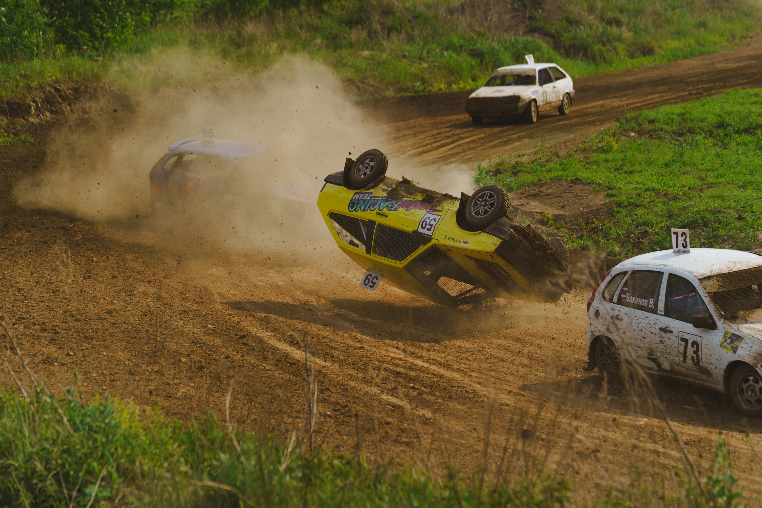 Автокросс Березовский. Фотограф Камиль Умеров. Фотограф в детский сад в Екатеринбурге, выпускные альбомы Юлия Умерова