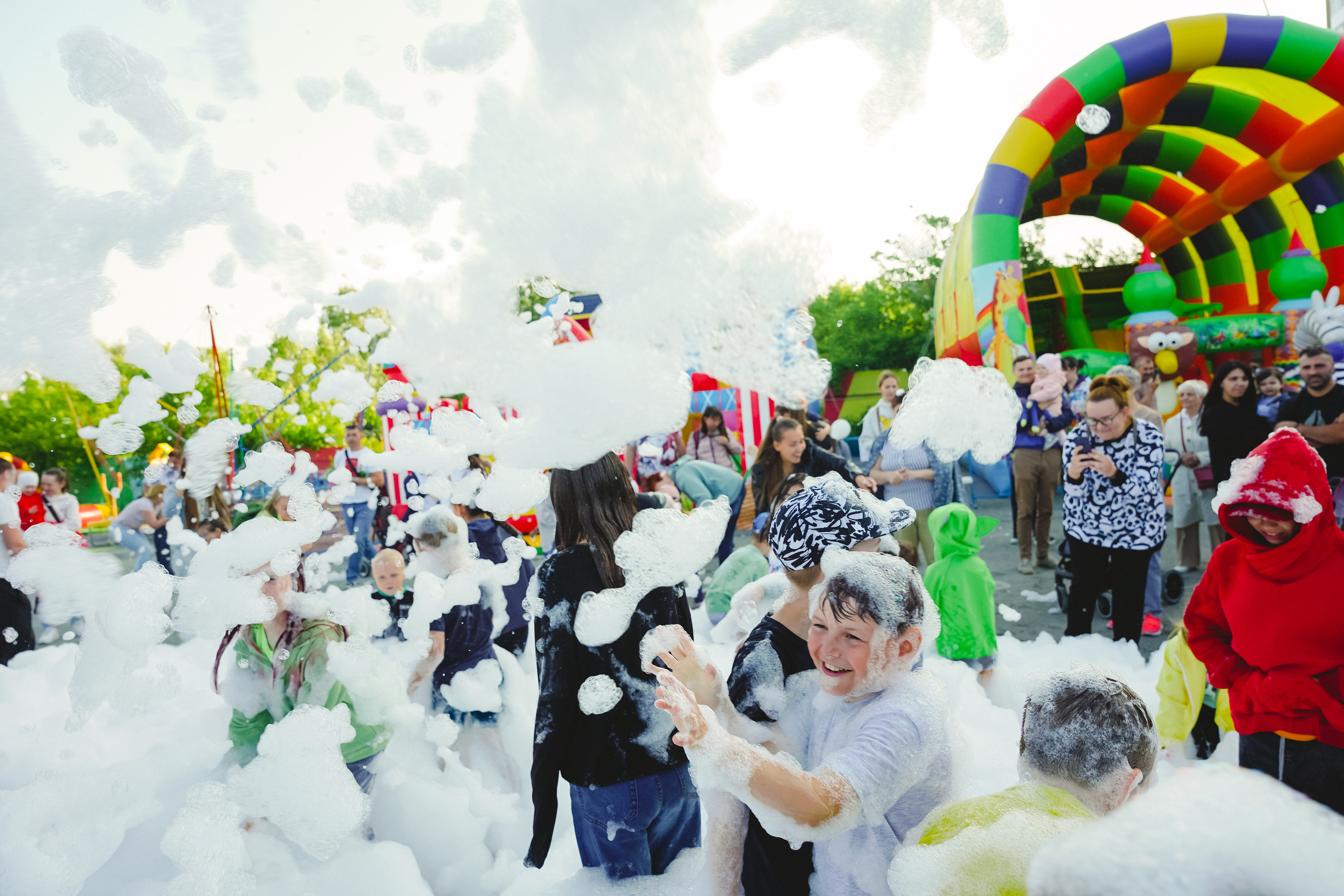 Открытие парка аттракционов «Галактика развлечений». Фотограф в детский сад в Екатеринбурге, выпускные альбомы Юлия Умерова