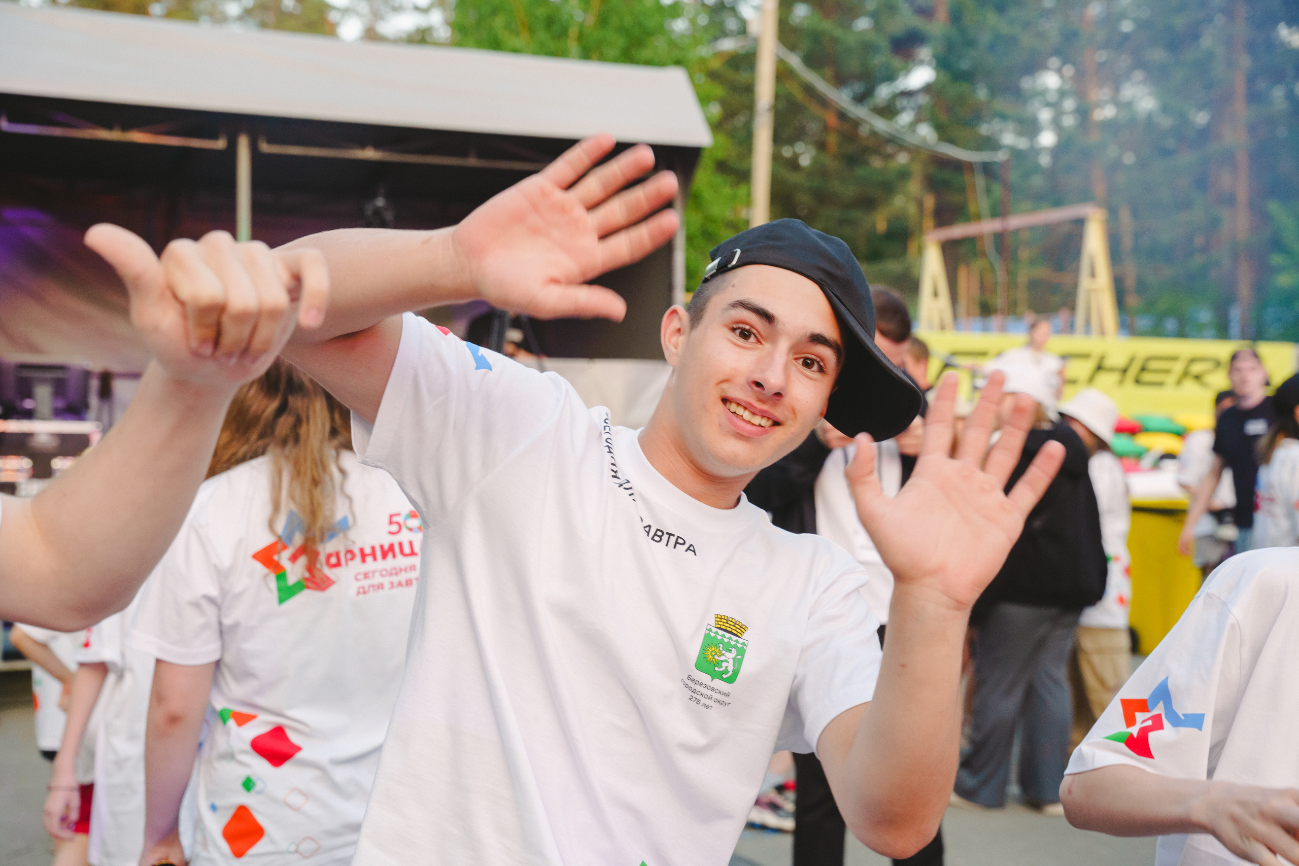 Юбилей БМАУ ДЗОЛ «Зарница». Фотограф в детский сад в Екатеринбурге, выпускные альбомы Юлия Умерова