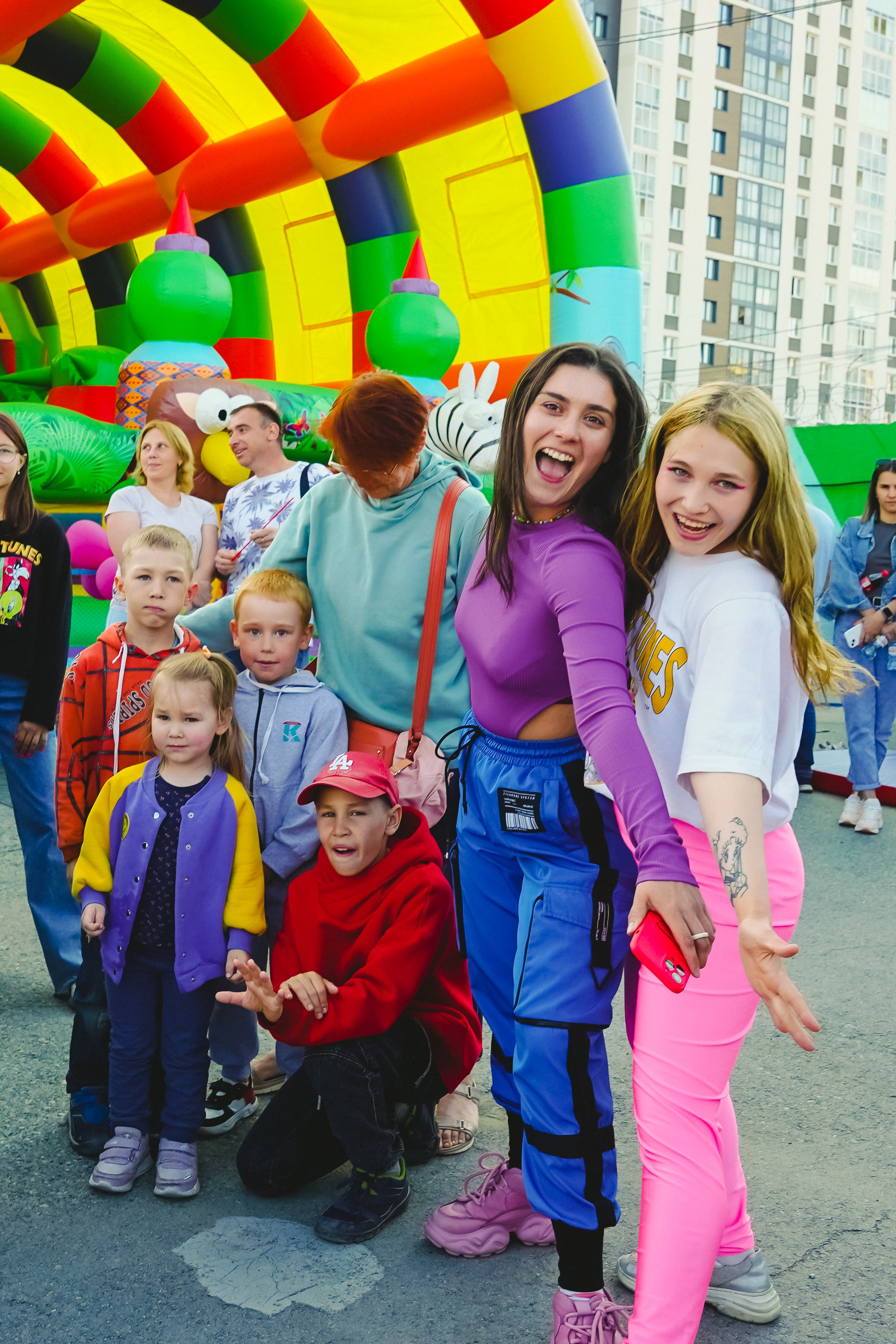 Открытие парка аттракционов «Галактика развлечений». Фотограф в детский сад в Екатеринбурге, выпускные альбомы Юлия Умерова