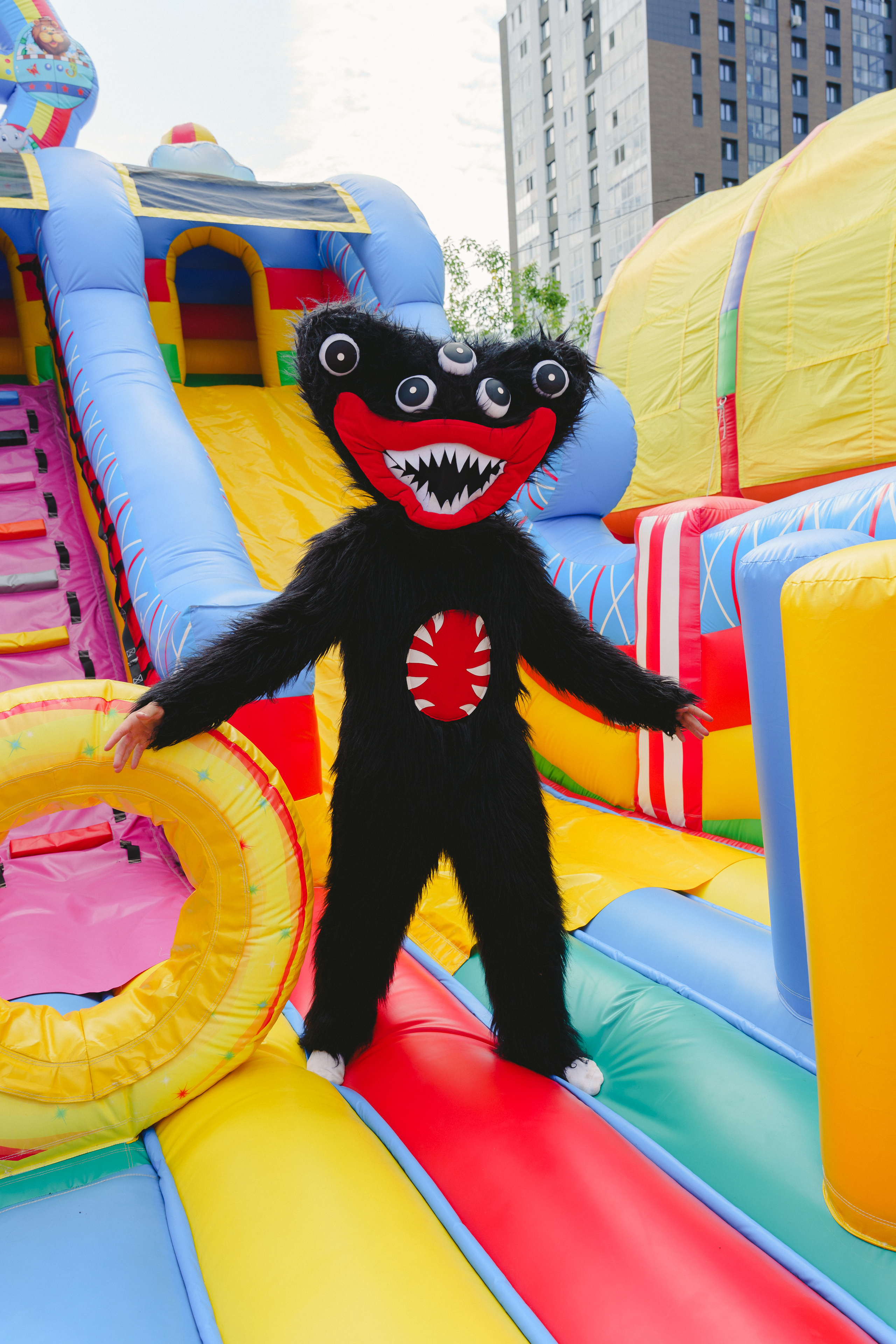 Открытие парка аттракционов «Галактика развлечений». Фотограф в детский сад в Екатеринбурге, выпускные альбомы Юлия Умерова