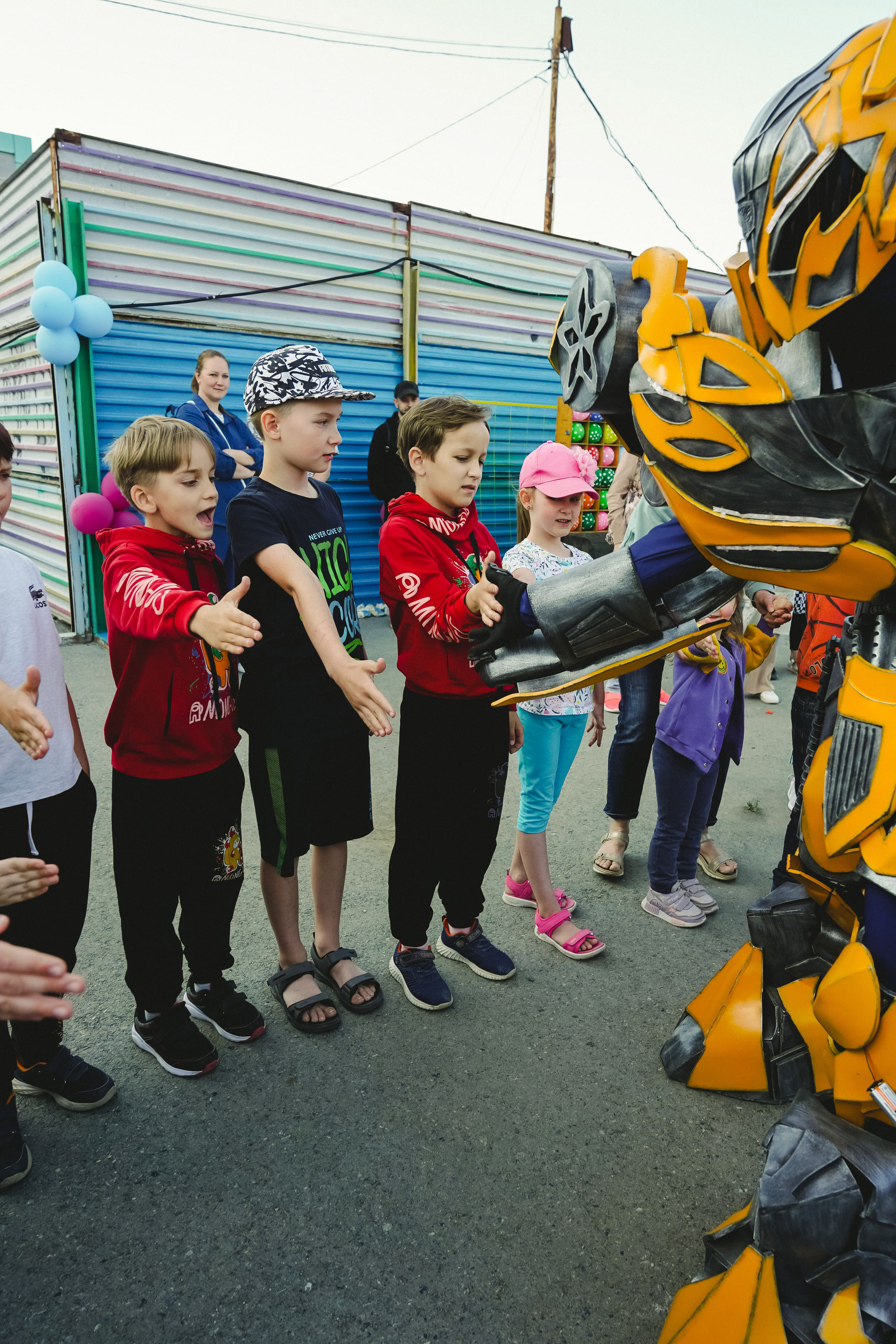 Открытие парка аттракционов «Галактика развлечений». Фотограф в детский сад в Екатеринбурге, выпускные альбомы Юлия Умерова