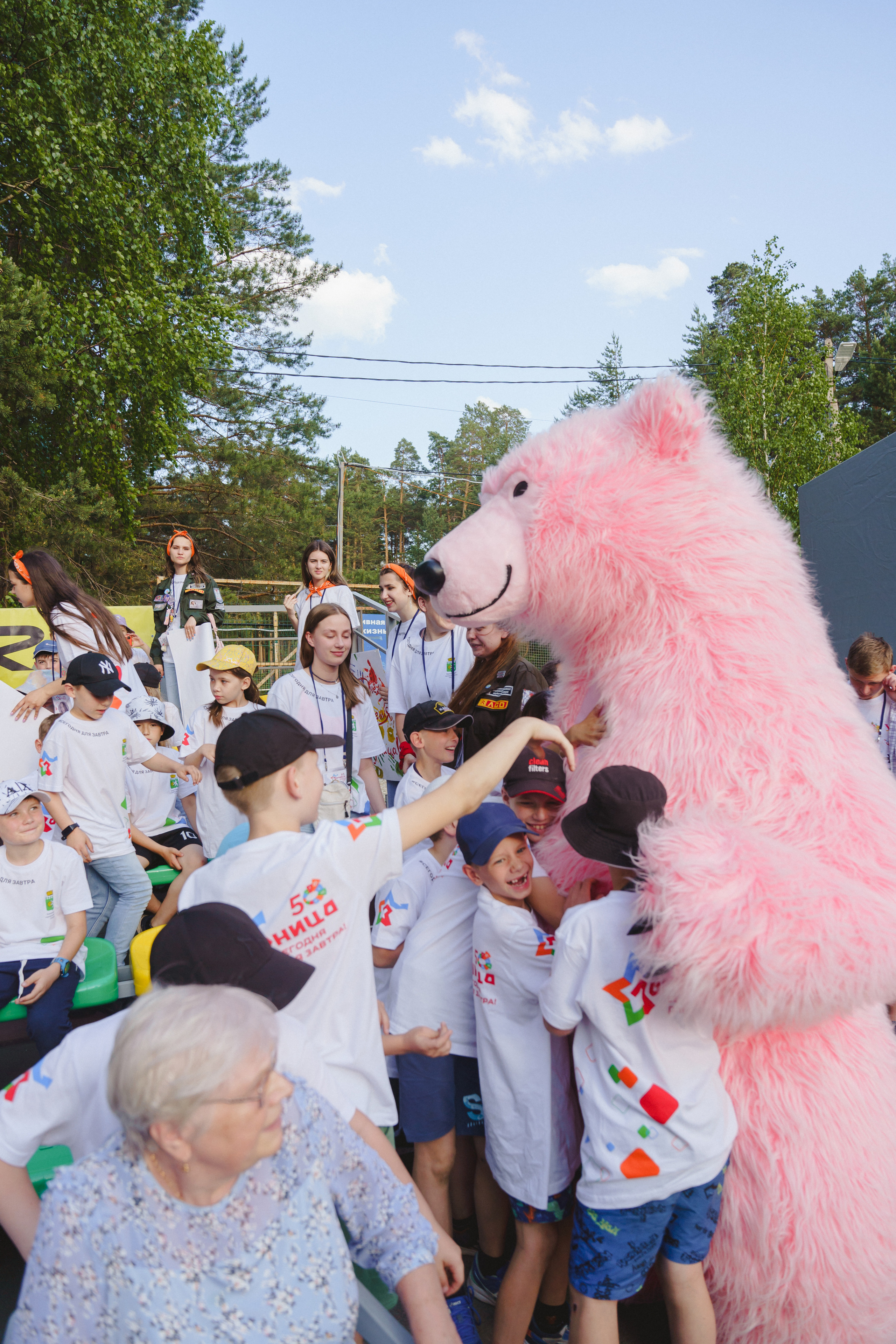 Юбилей БМАУ ДЗОЛ «Зарница». Фотограф в детский сад в Екатеринбурге, выпускные альбомы Юлия Умерова