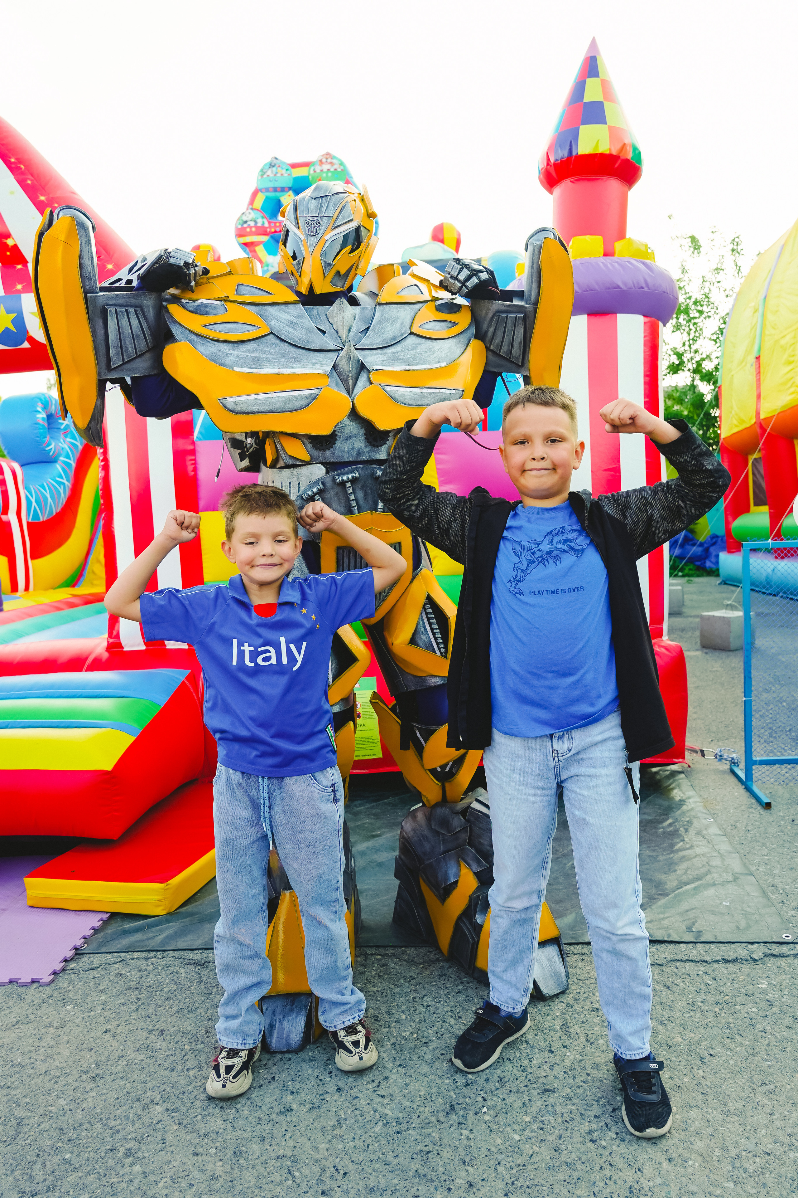 Открытие парка аттракционов «Галактика развлечений». Фотограф в детский сад в Екатеринбурге, выпускные альбомы Юлия Умерова