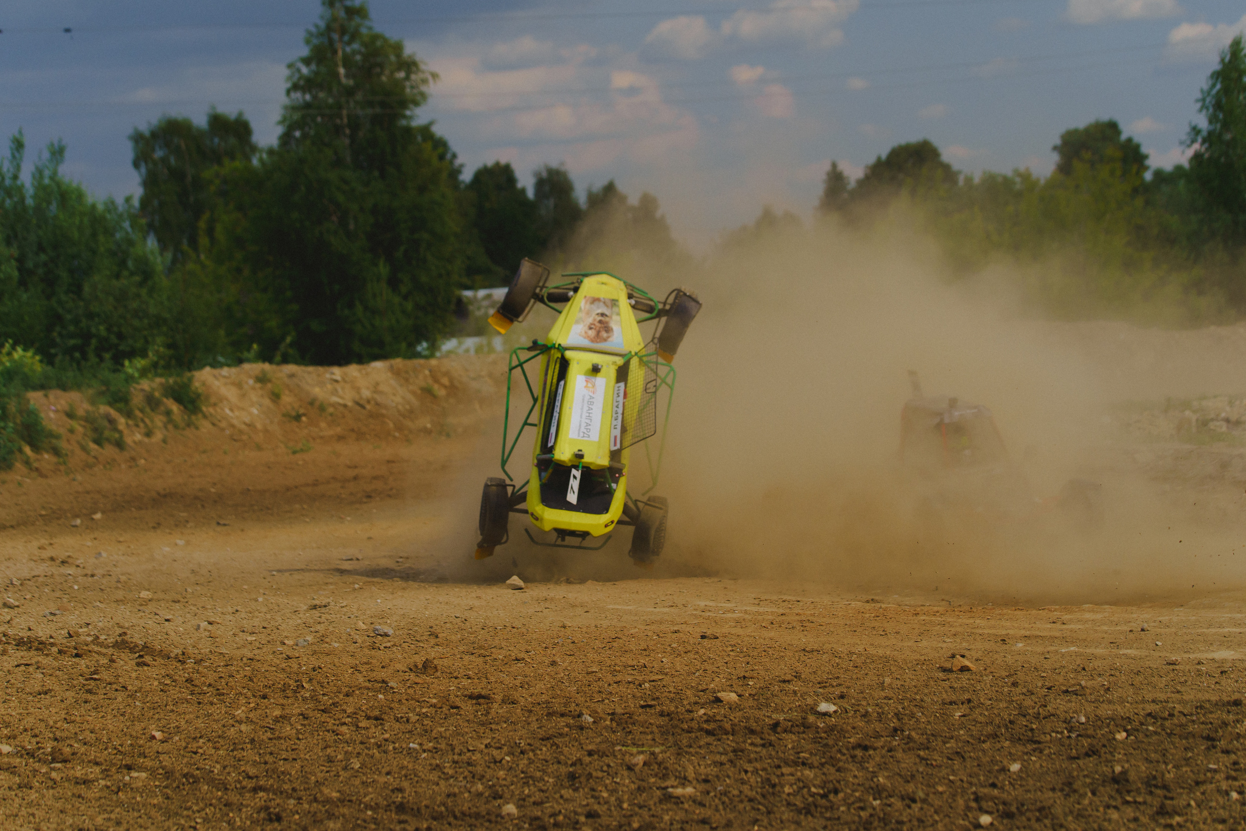 Автокросс Березовский. Фотограф Камиль Умеров. Фотограф в детский сад в Екатеринбурге, выпускные альбомы Юлия Умерова