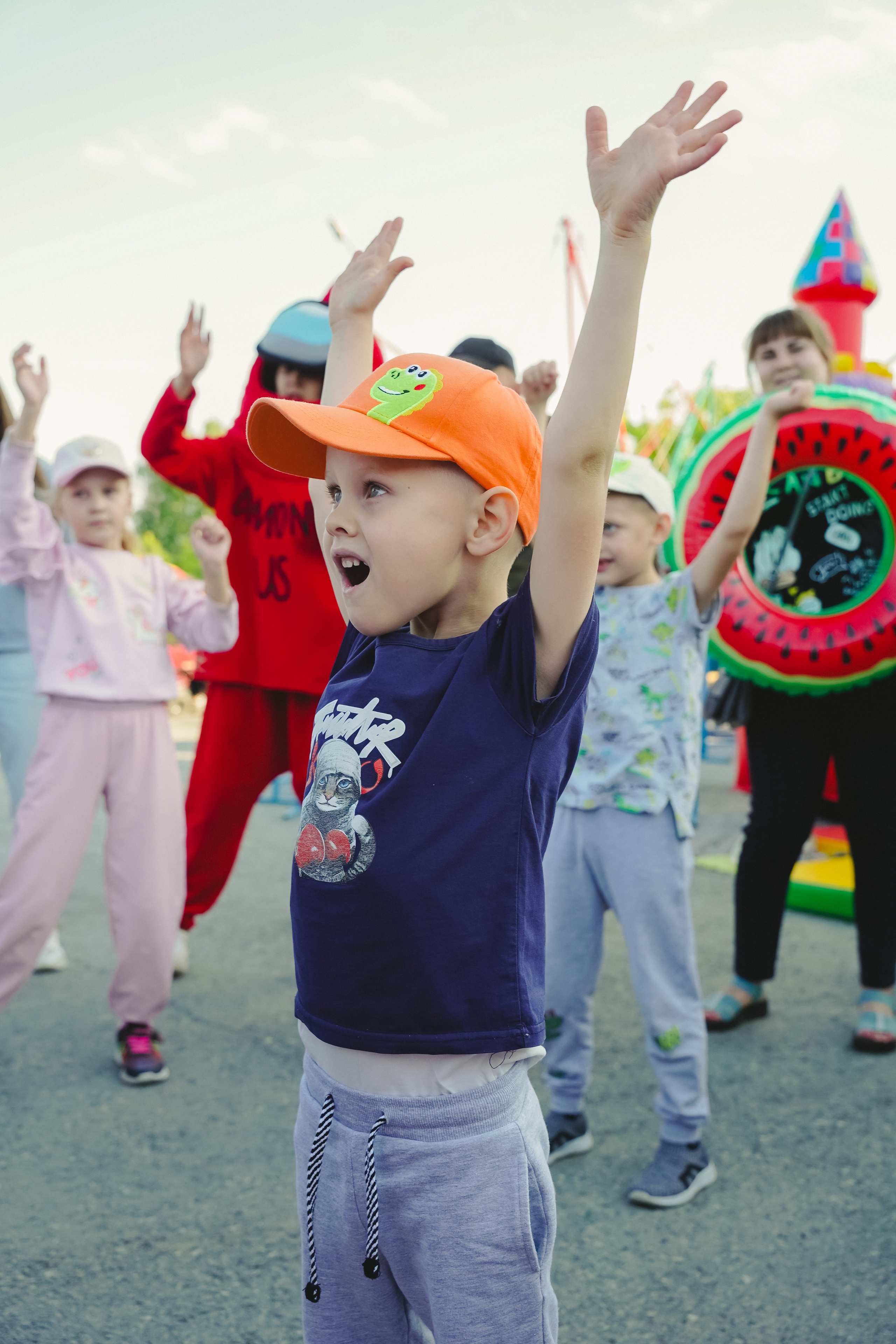 Открытие парка аттракционов «Галактика развлечений». Фотограф в детский сад в Екатеринбурге, выпускные альбомы Юлия Умерова