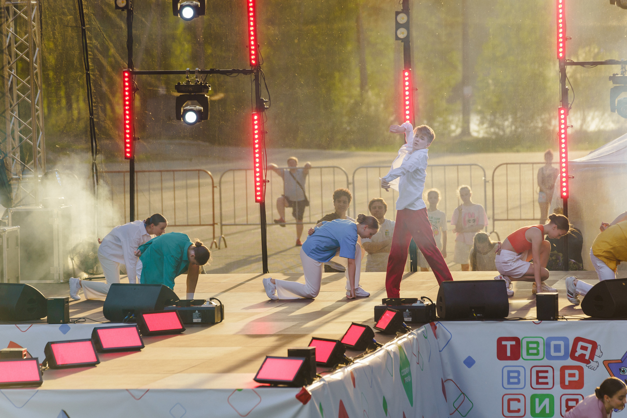 Юбилей БМАУ ДЗОЛ «Зарница». Фотограф в детский сад в Екатеринбурге, выпускные альбомы Юлия Умерова