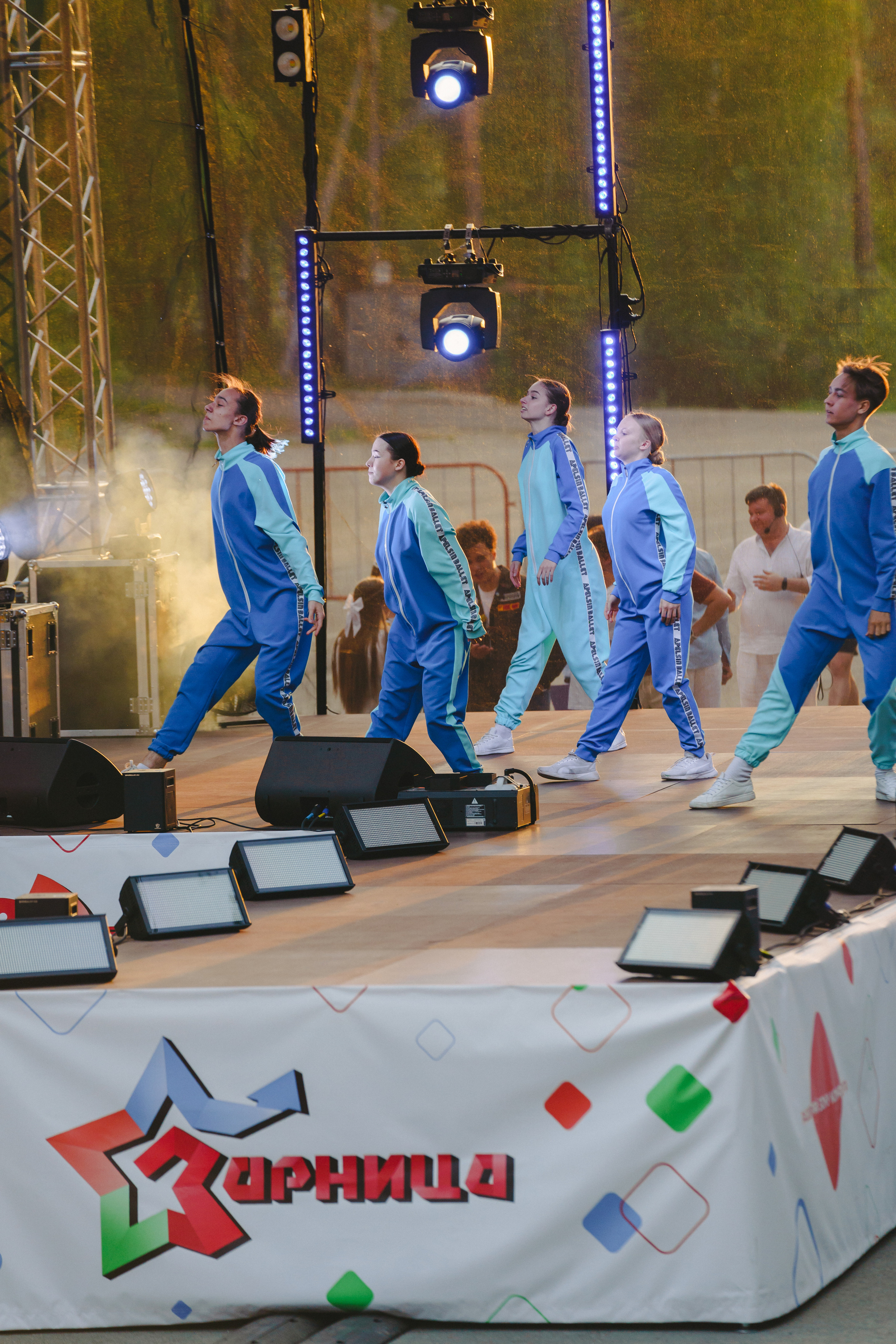 Юбилей БМАУ ДЗОЛ «Зарница». Фотограф в детский сад в Екатеринбурге, выпускные альбомы Юлия Умерова