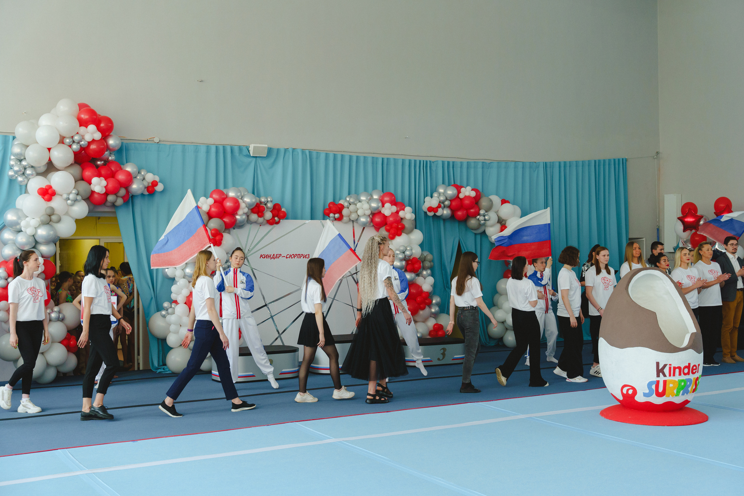 Межрегиональные соревнования по спортивной акробатике «Киндер Сюрприз». Фотограф в детский сад в Екатеринбурге, выпускные альбомы Юлия Умерова