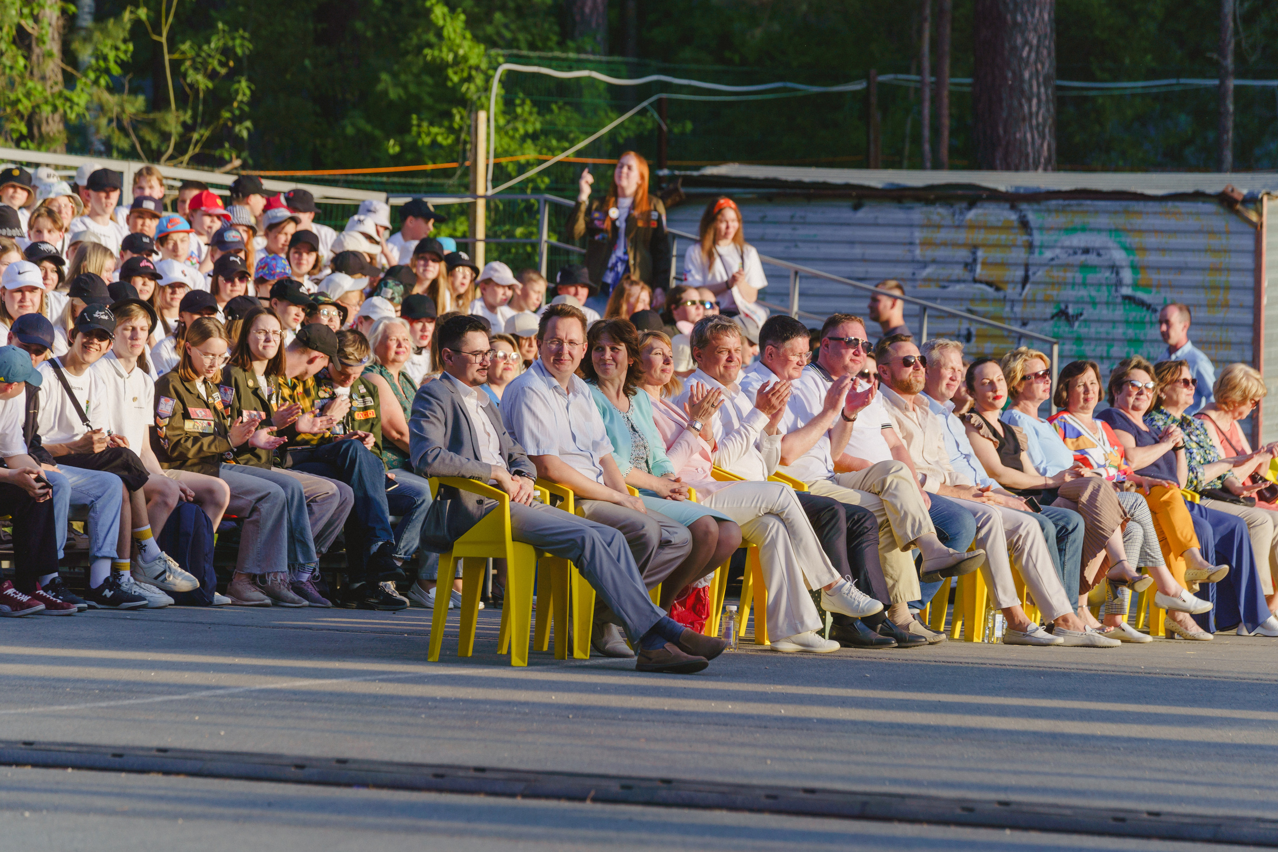 Юбилей БМАУ ДЗОЛ «Зарница». Фотограф в детский сад в Екатеринбурге, выпускные альбомы Юлия Умерова