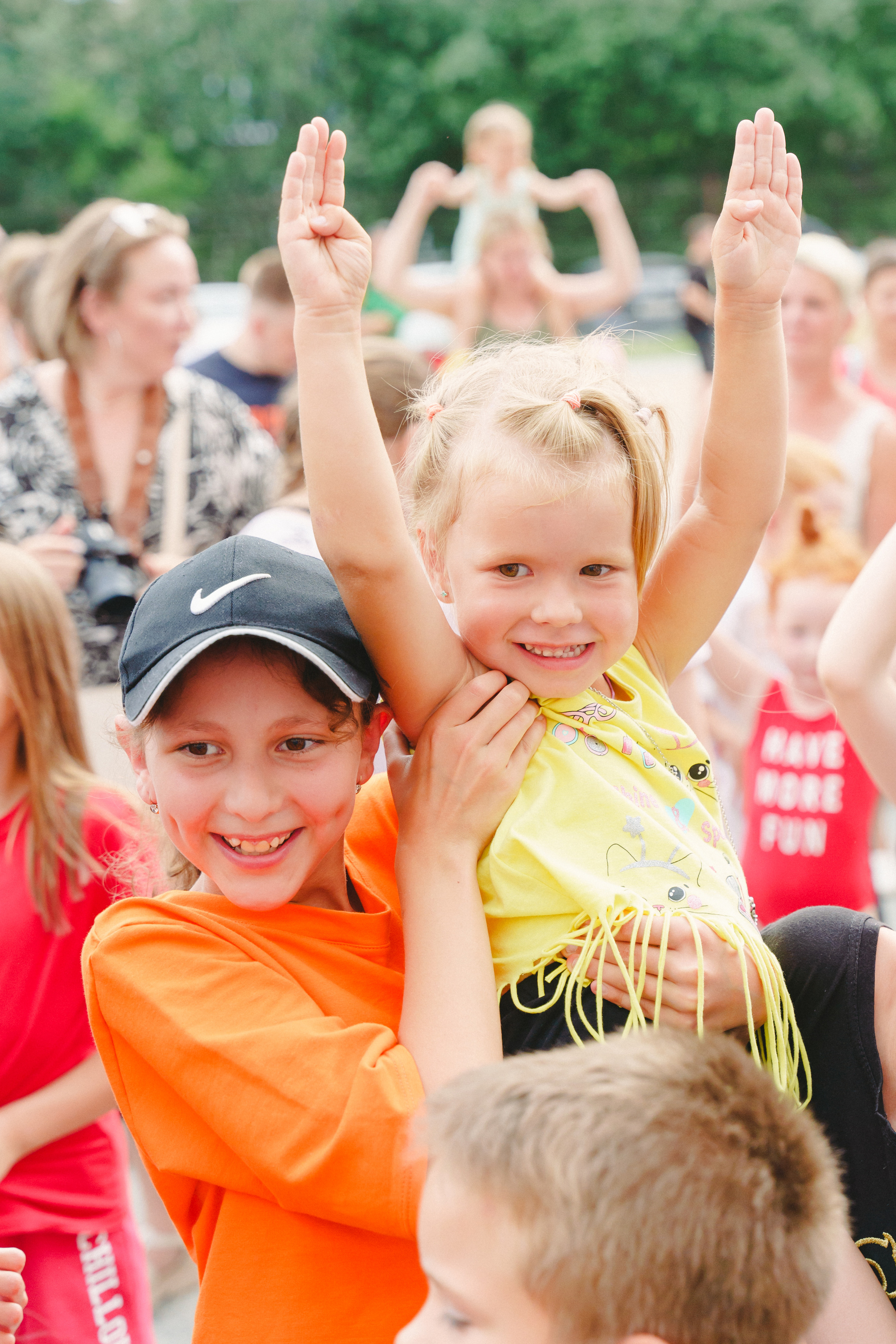 Пена — ПАТИ «Галактика развлечений» и «УК КОТ». Фотограф в детский сад в Екатеринбурге, выпускные альбомы Юлия Умерова