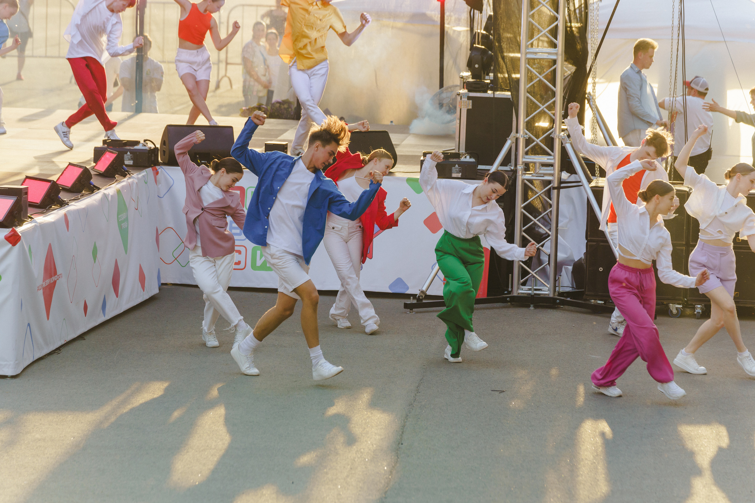 Юбилей БМАУ ДЗОЛ «Зарница». Фотограф в детский сад в Екатеринбурге, выпускные альбомы Юлия Умерова