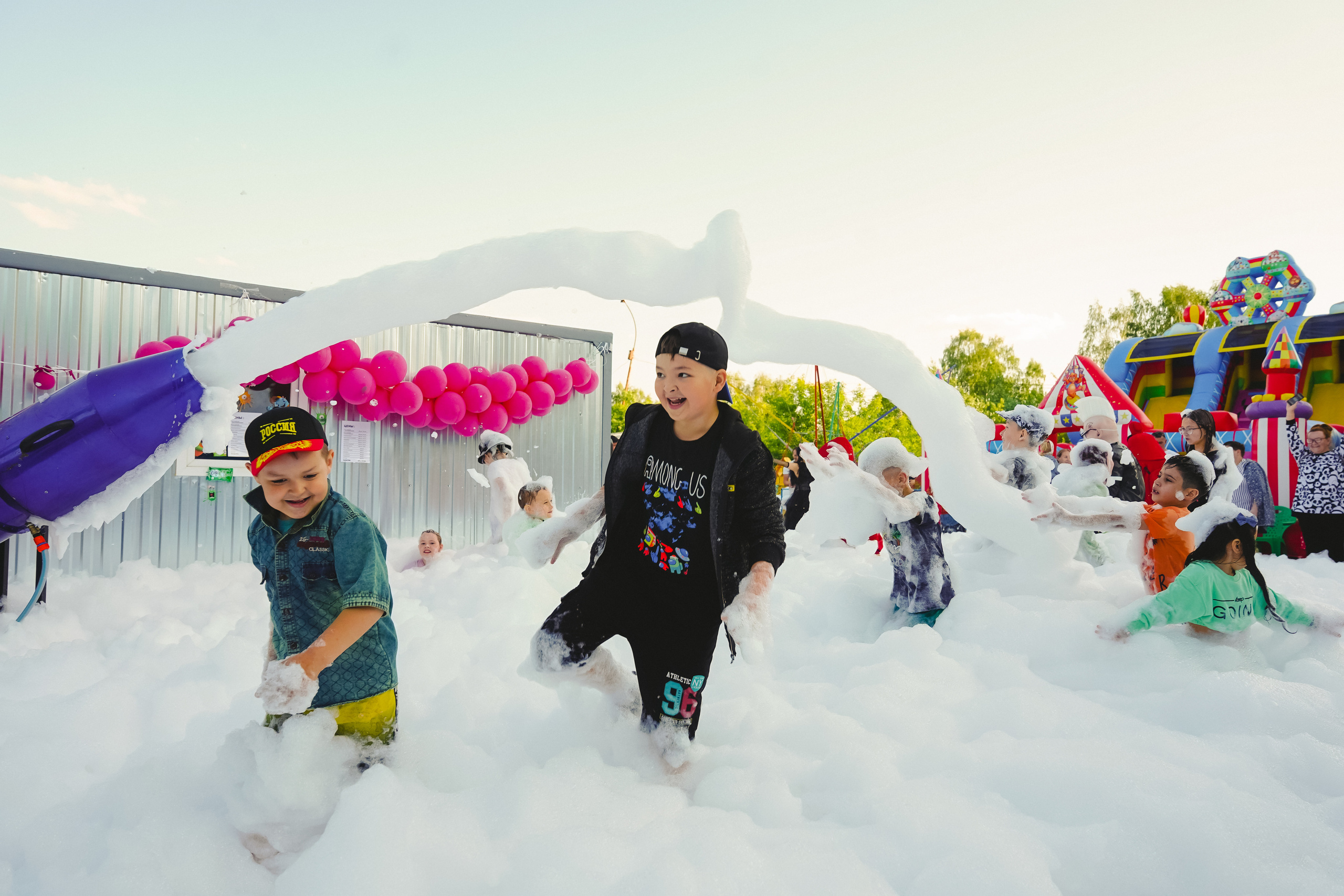 Открытие парка аттракционов «Галактика развлечений». Фотограф в детский сад в Екатеринбурге, выпускные альбомы Юлия Умерова