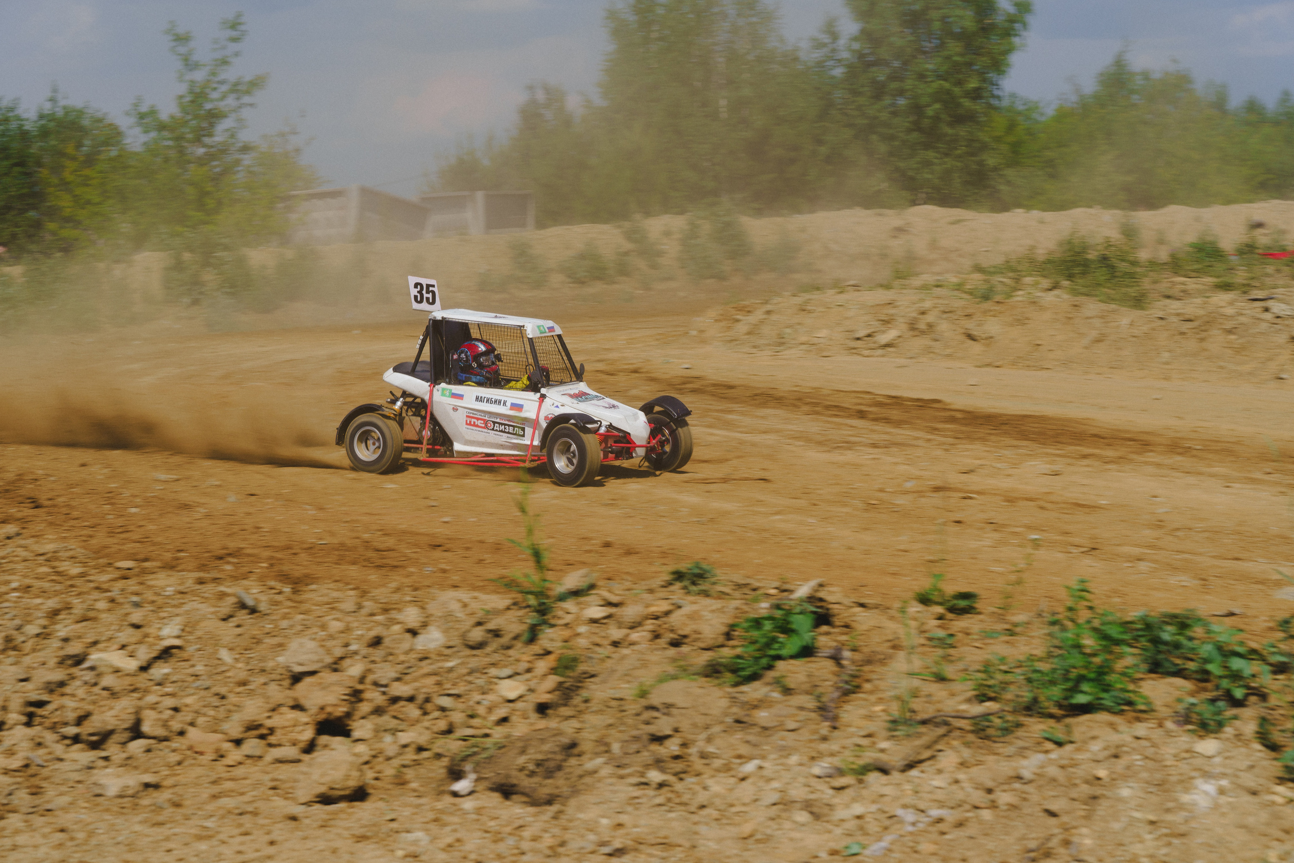 Автокросс Березовский. Фотограф Камиль Умеров. Фотограф в детский сад в Екатеринбурге, выпускные альбомы Юлия Умерова