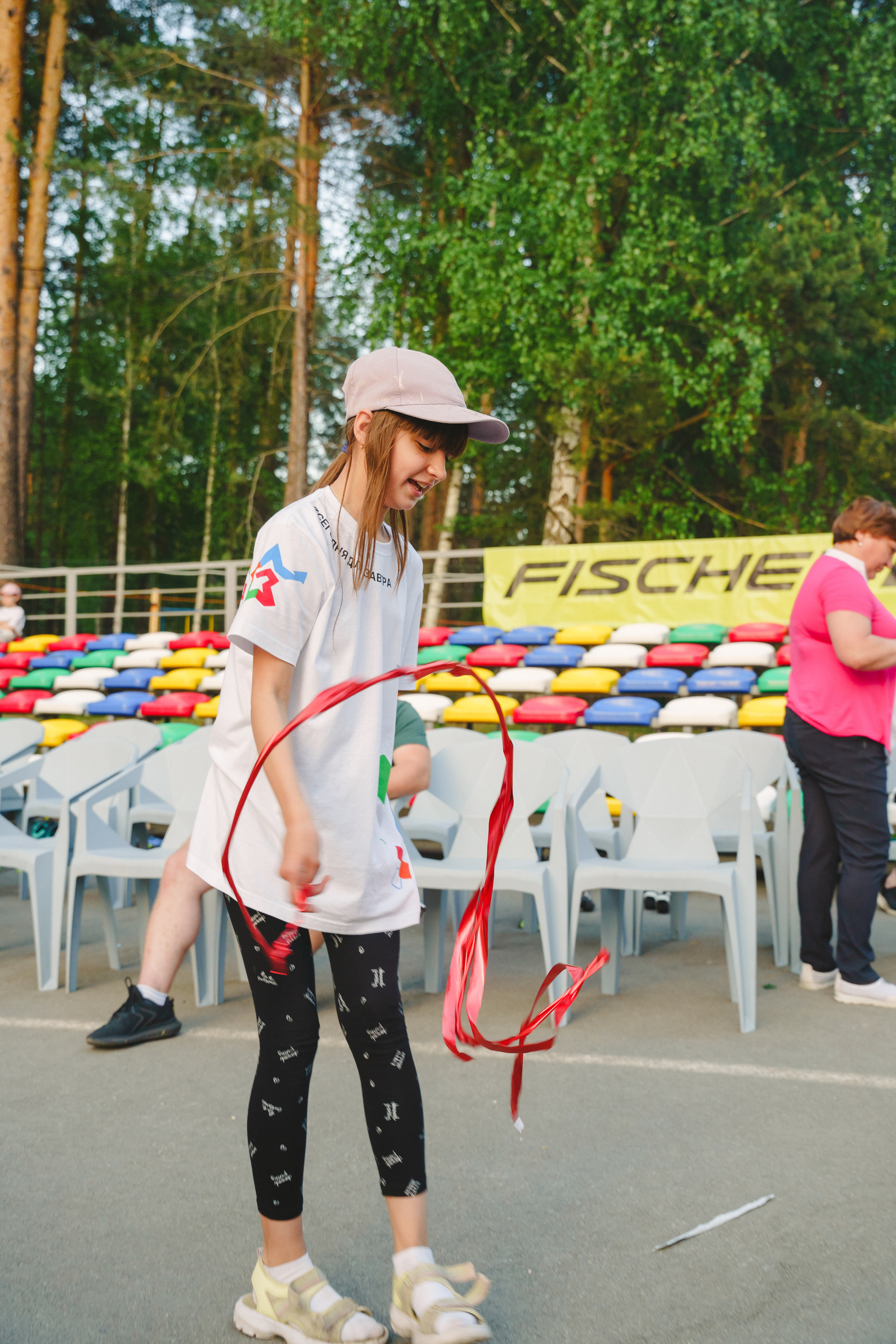 Юбилей БМАУ ДЗОЛ «Зарница». Фотограф в детский сад в Екатеринбурге, выпускные альбомы Юлия Умерова