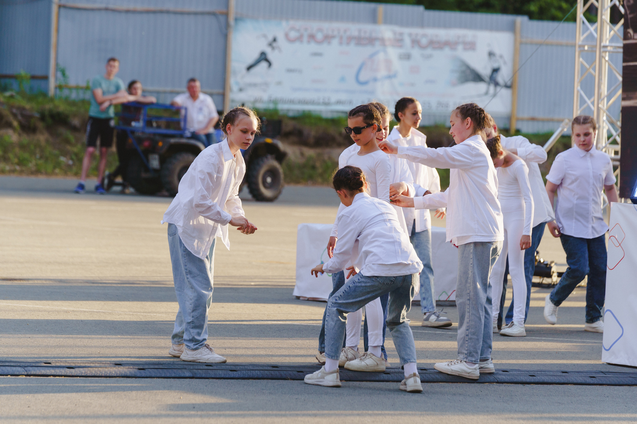 Юбилей БМАУ ДЗОЛ «Зарница». Фотограф в детский сад в Екатеринбурге, выпускные альбомы Юлия Умерова