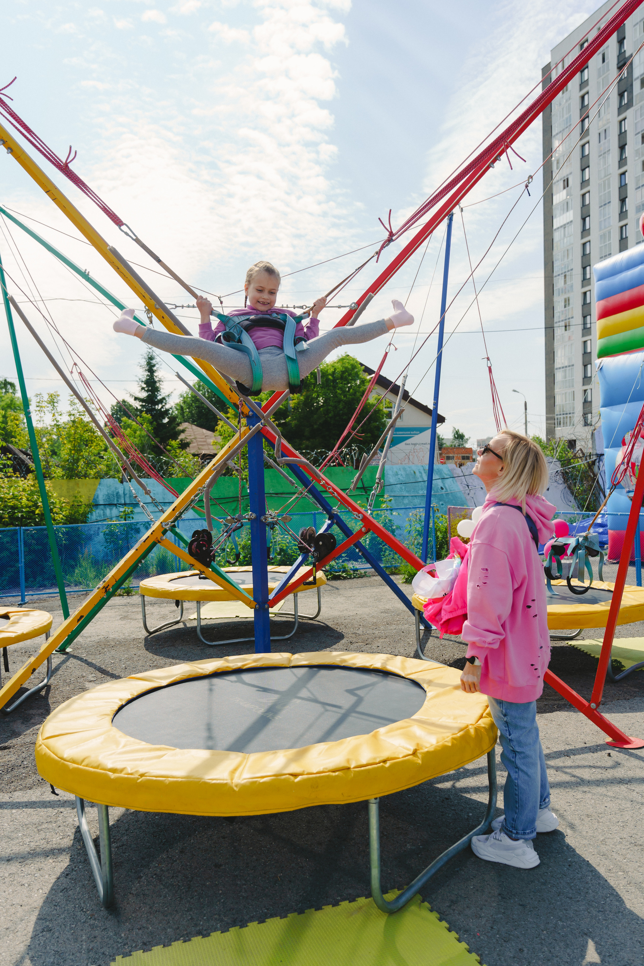 Открытие парка аттракционов «Галактика развлечений». Фотограф в детский сад в Екатеринбурге, выпускные альбомы Юлия Умерова