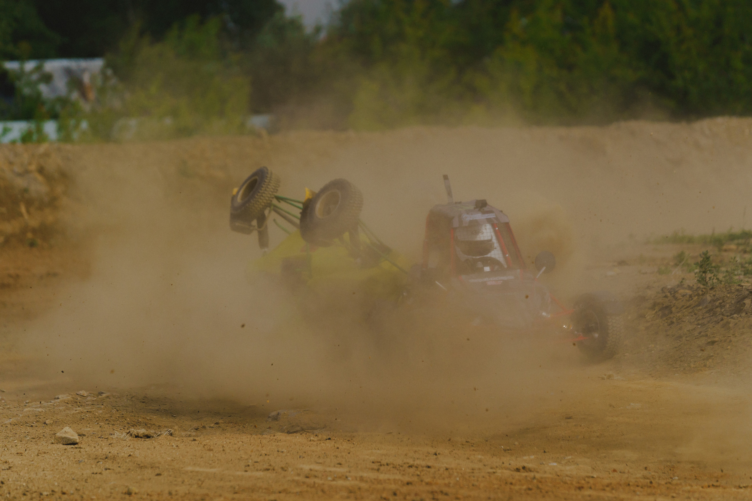 Автокросс Березовский. Фотограф Камиль Умеров. Фотограф в детский сад в Екатеринбурге, выпускные альбомы Юлия Умерова