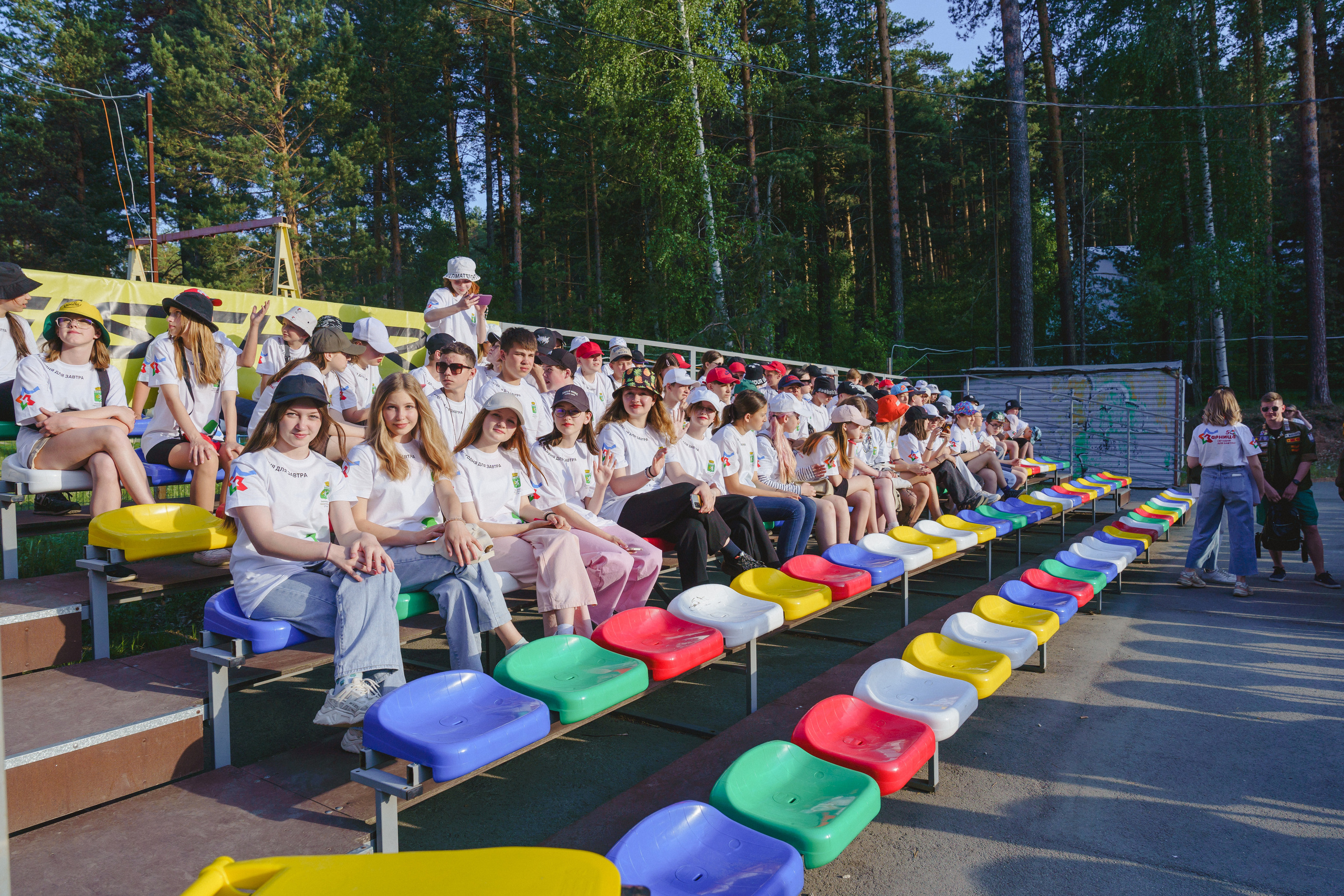 Юбилей БМАУ ДЗОЛ «Зарница». Фотограф в детский сад в Екатеринбурге, выпускные альбомы Юлия Умерова