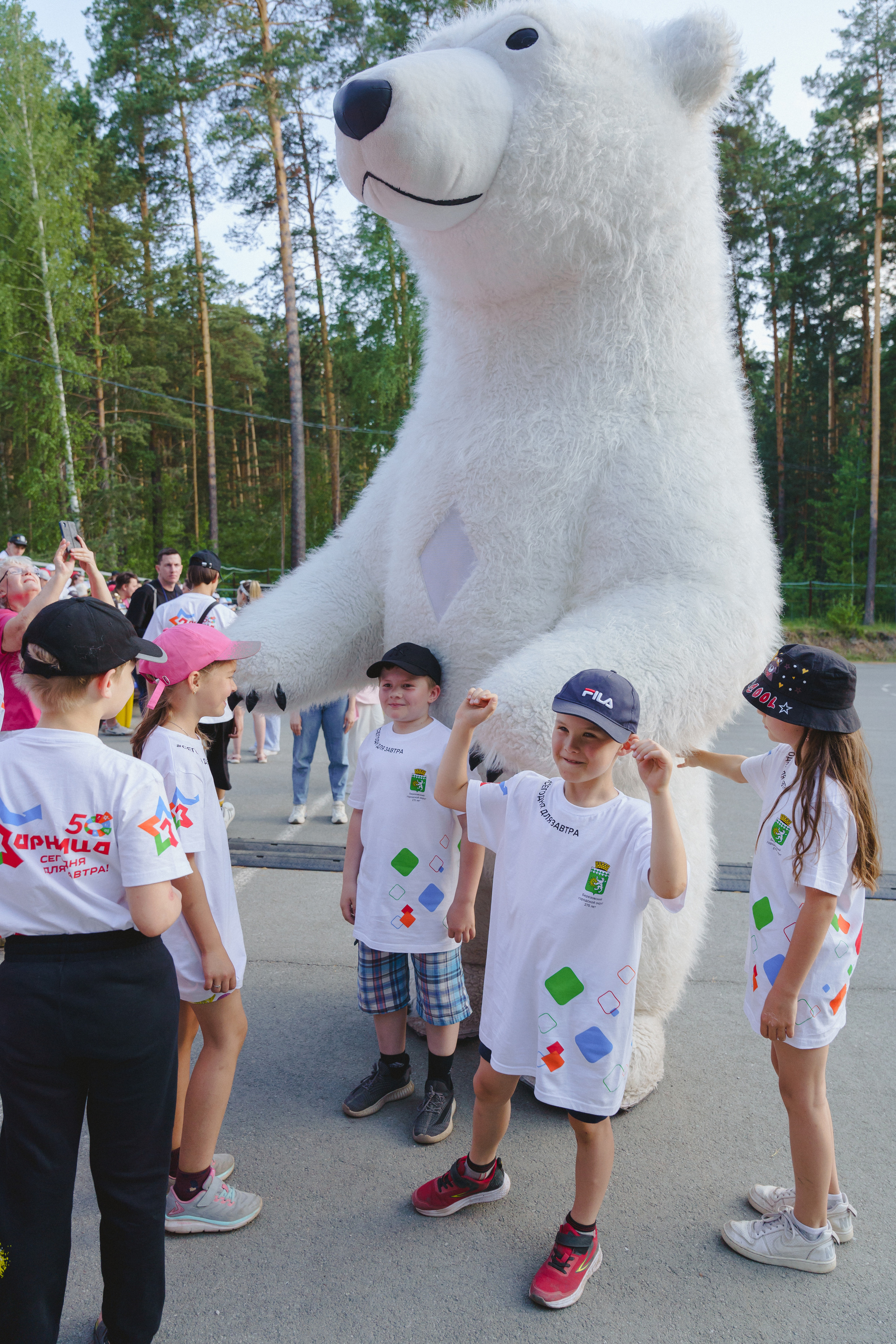 Юбилей БМАУ ДЗОЛ «Зарница». Фотограф в детский сад в Екатеринбурге, выпускные альбомы Юлия Умерова
