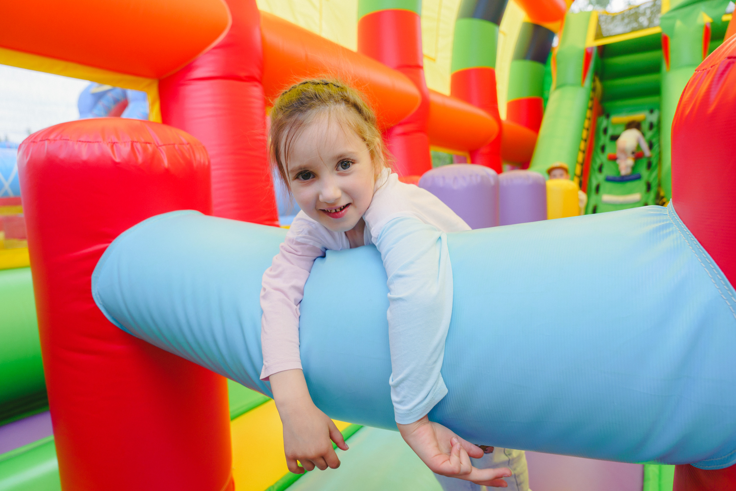 Открытие парка аттракционов «Галактика развлечений». Фотограф в детский сад в Екатеринбурге, выпускные альбомы Юлия Умерова