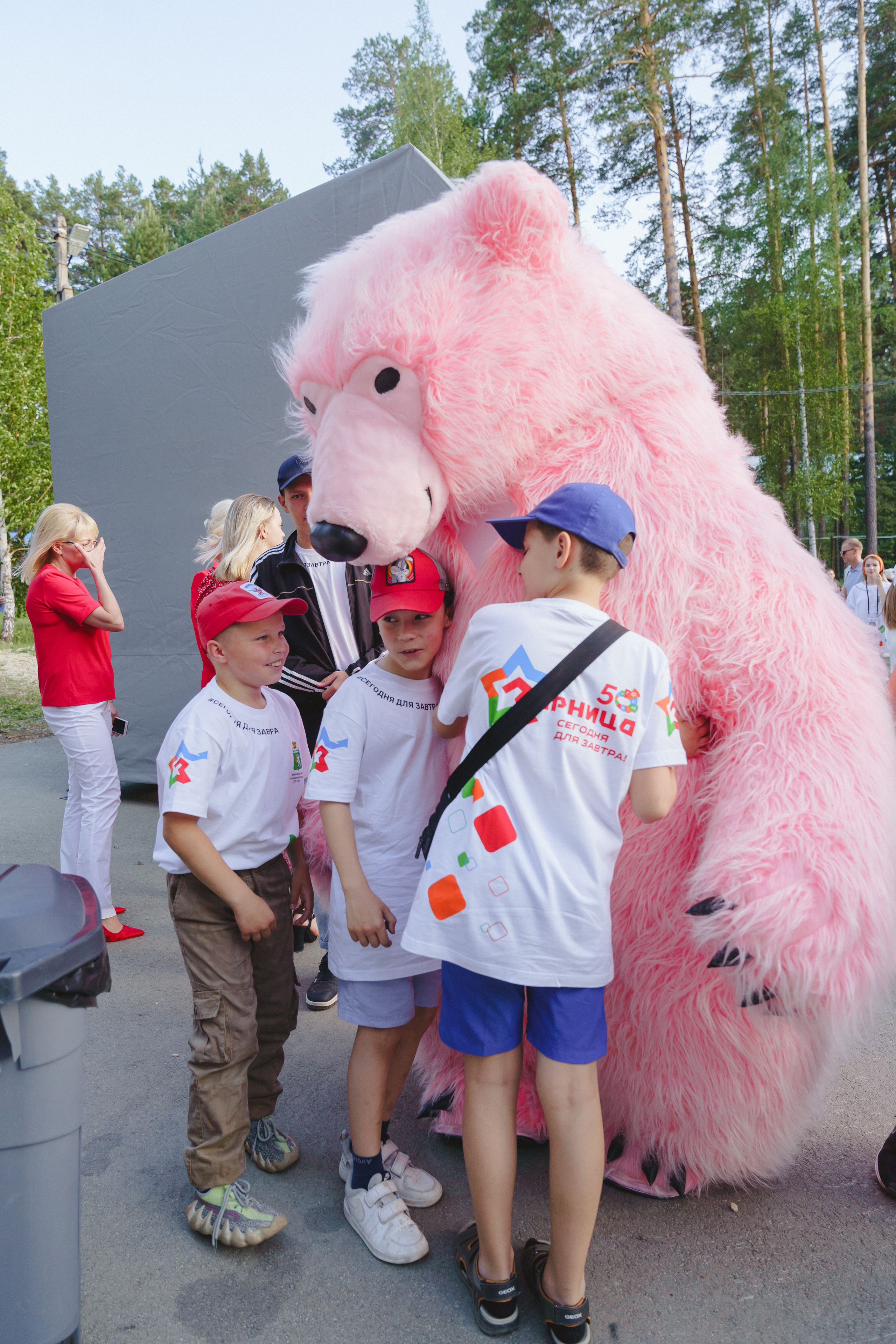 Юбилей БМАУ ДЗОЛ «Зарница». Фотограф в детский сад в Екатеринбурге, выпускные альбомы Юлия Умерова