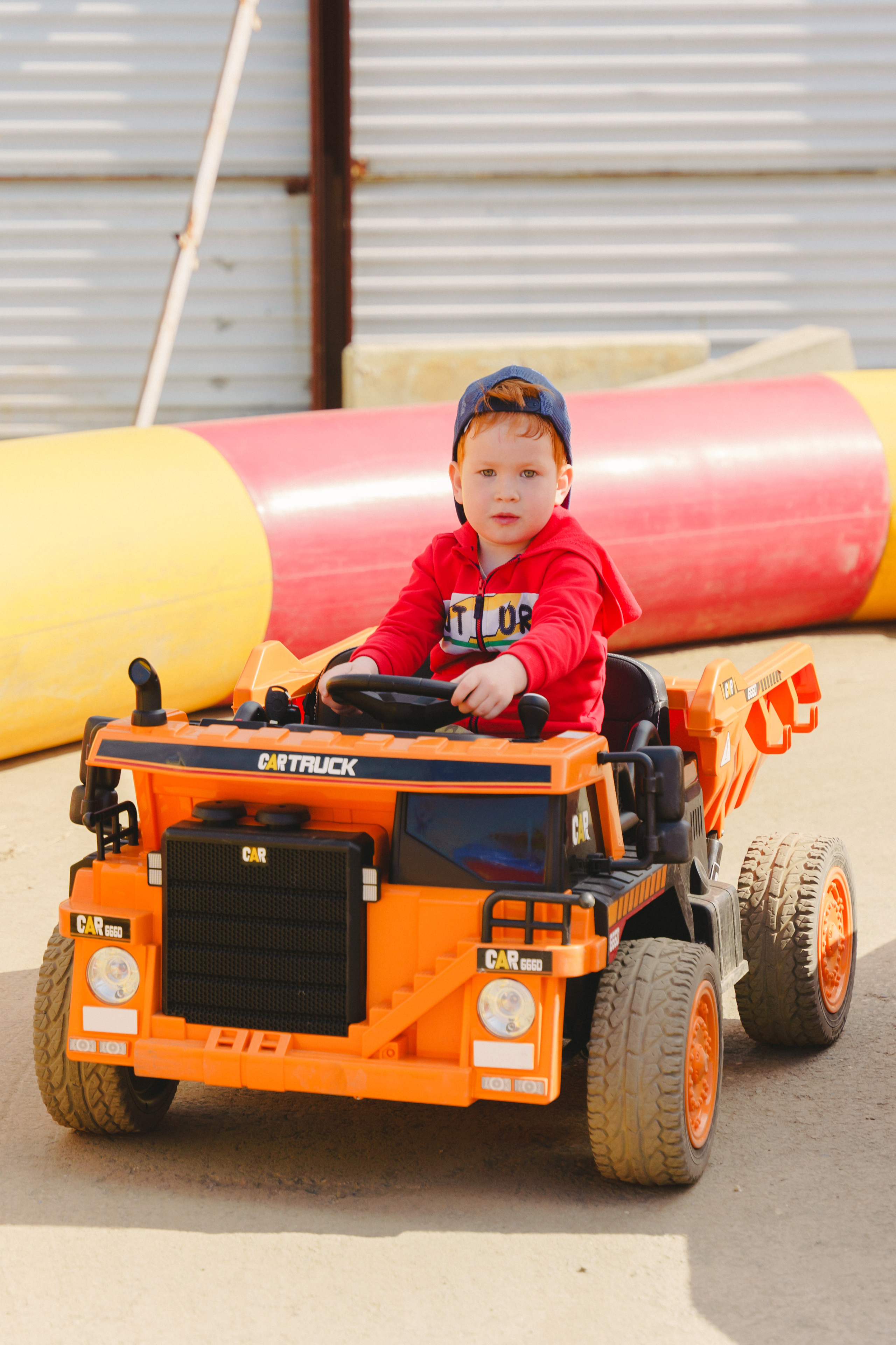 Открытие парка аттракционов «Галактика развлечений». Фотограф в детский сад в Екатеринбурге, выпускные альбомы Юлия Умерова