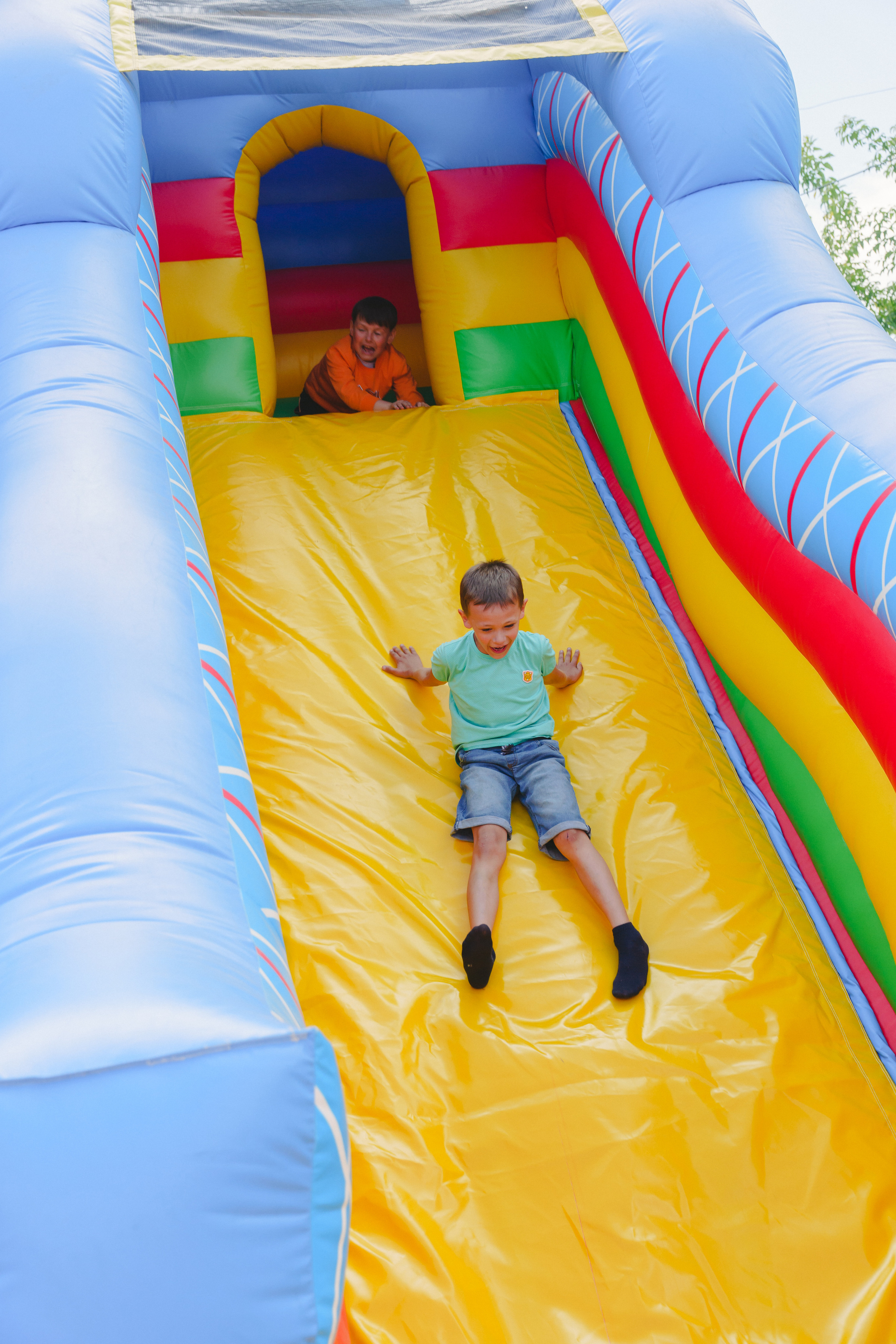 Открытие парка аттракционов «Галактика развлечений». Фотограф в детский сад в Екатеринбурге, выпускные альбомы Юлия Умерова