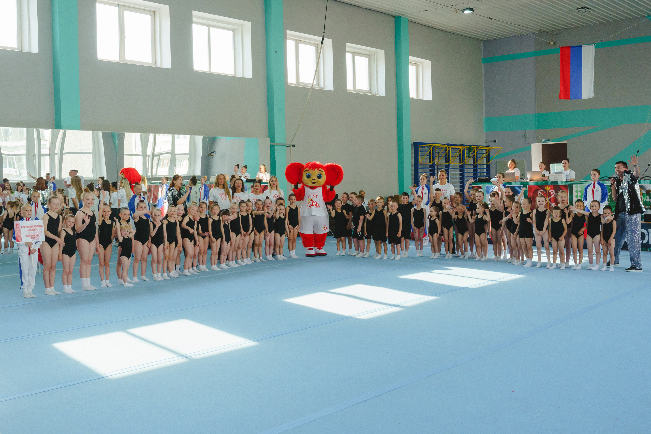 Межрегиональные соревнования по спортивной акробатике «Киндер Сюрприз». Фотограф в детский сад в Екатеринбурге, выпускные альбомы Юлия Умерова