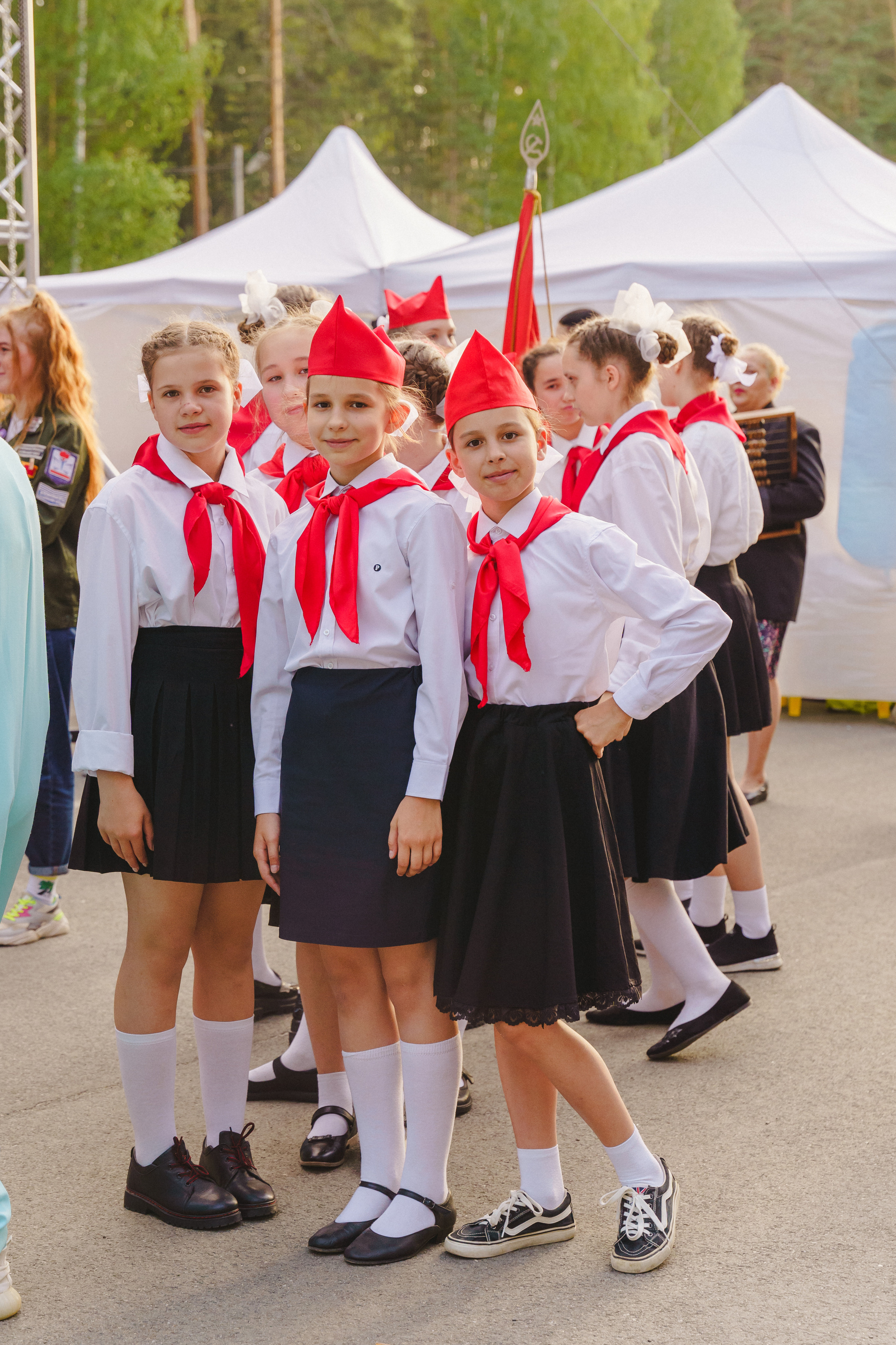 Юбилей БМАУ ДЗОЛ «Зарница». Фотограф в детский сад в Екатеринбурге, выпускные альбомы Юлия Умерова