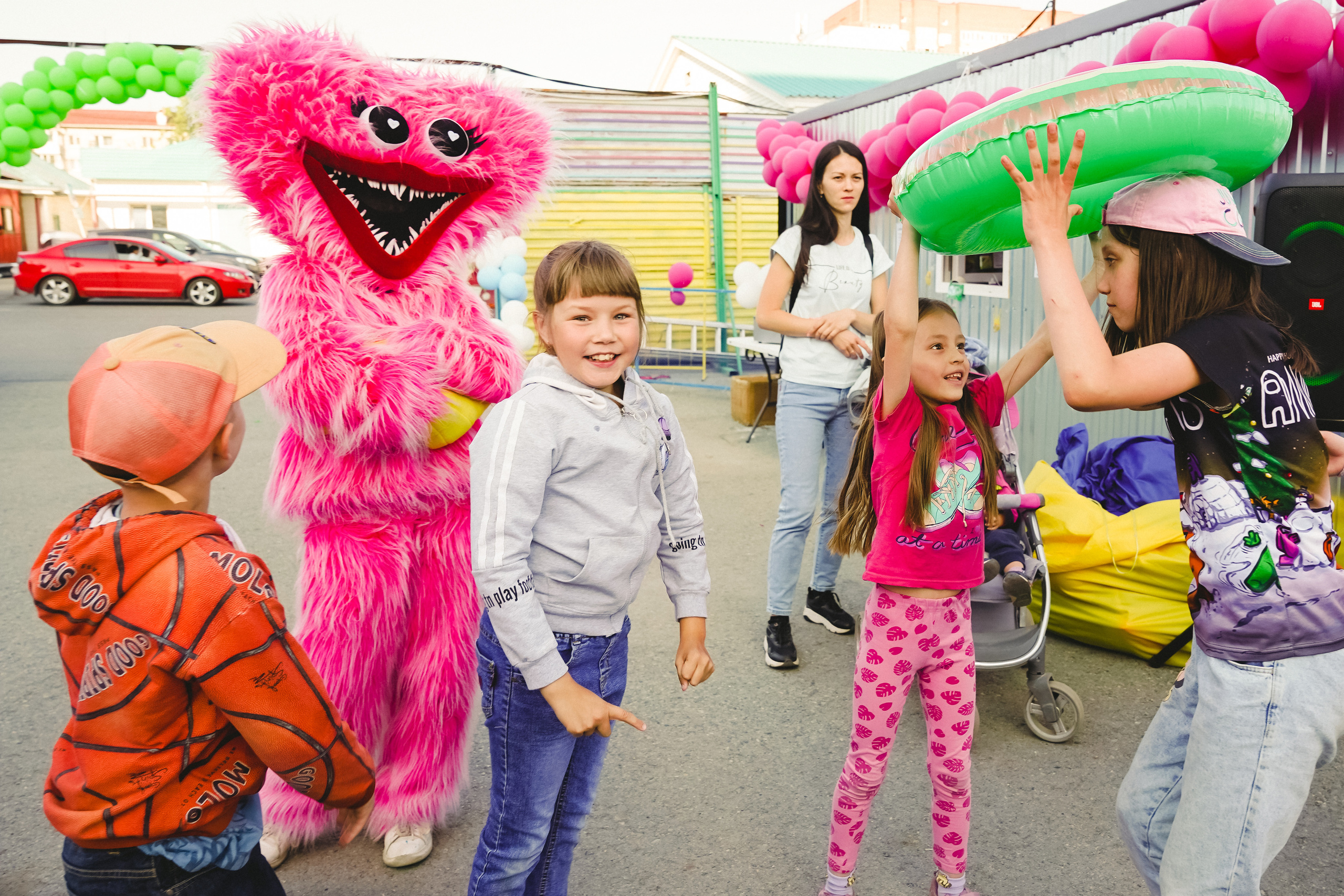 Открытие парка аттракционов «Галактика развлечений». Фотограф в детский сад в Екатеринбурге, выпускные альбомы Юлия Умерова