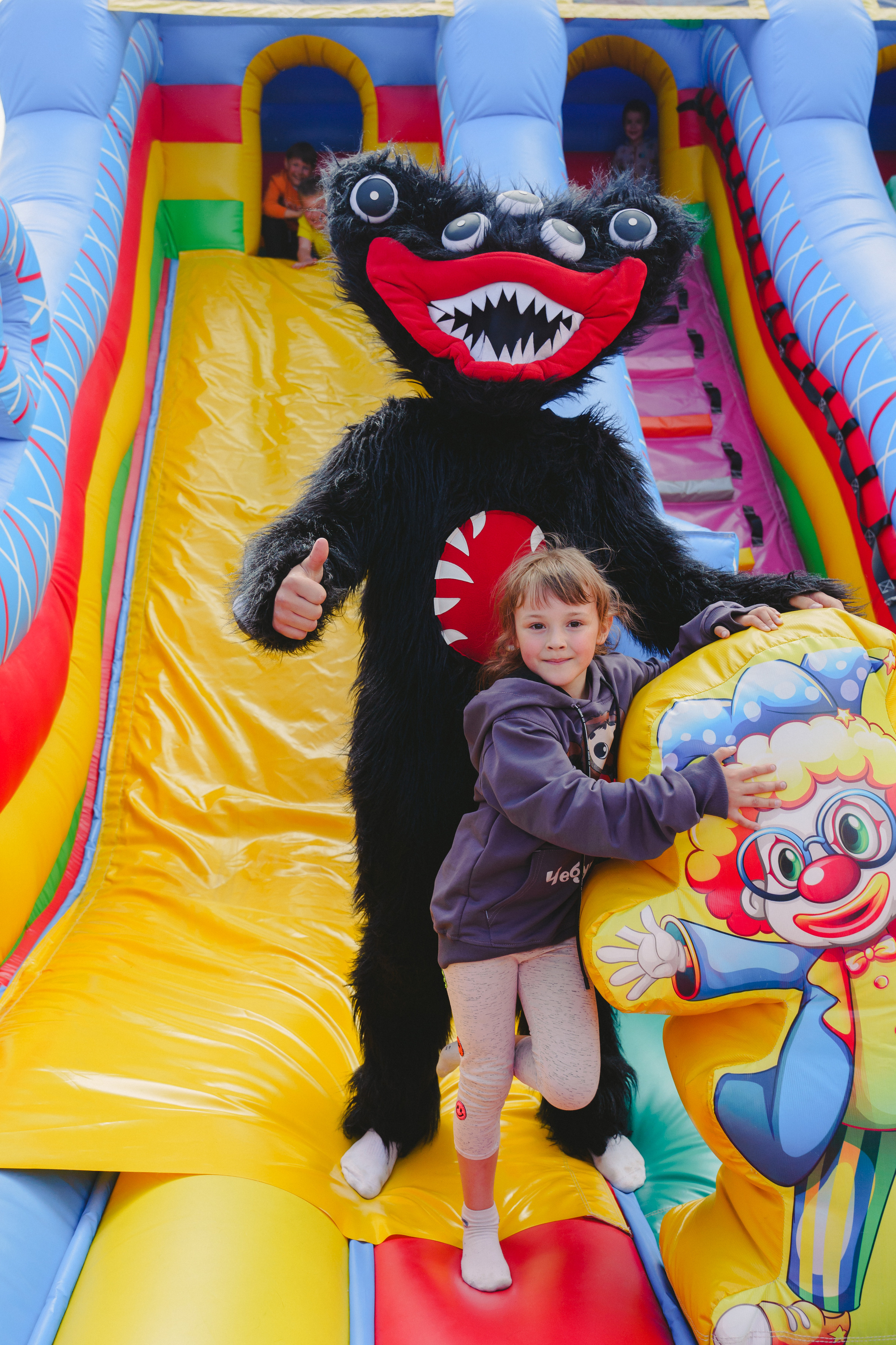 Открытие парка аттракционов «Галактика развлечений». Фотограф в детский сад в Екатеринбурге, выпускные альбомы Юлия Умерова