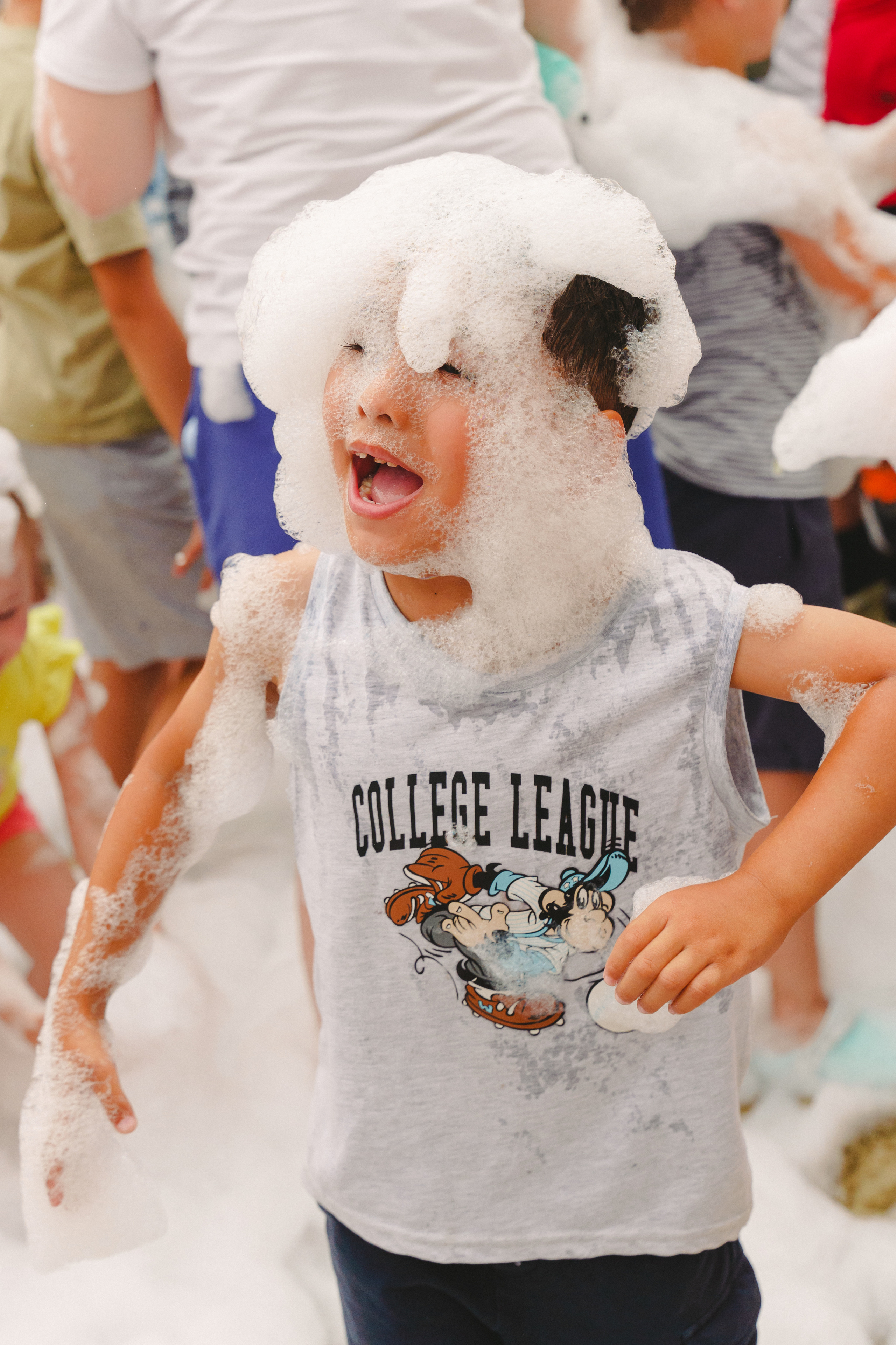 Пена — ПАТИ «Галактика развлечений» и «УК КОТ». Фотограф в детский сад в Екатеринбурге, выпускные альбомы Юлия Умерова