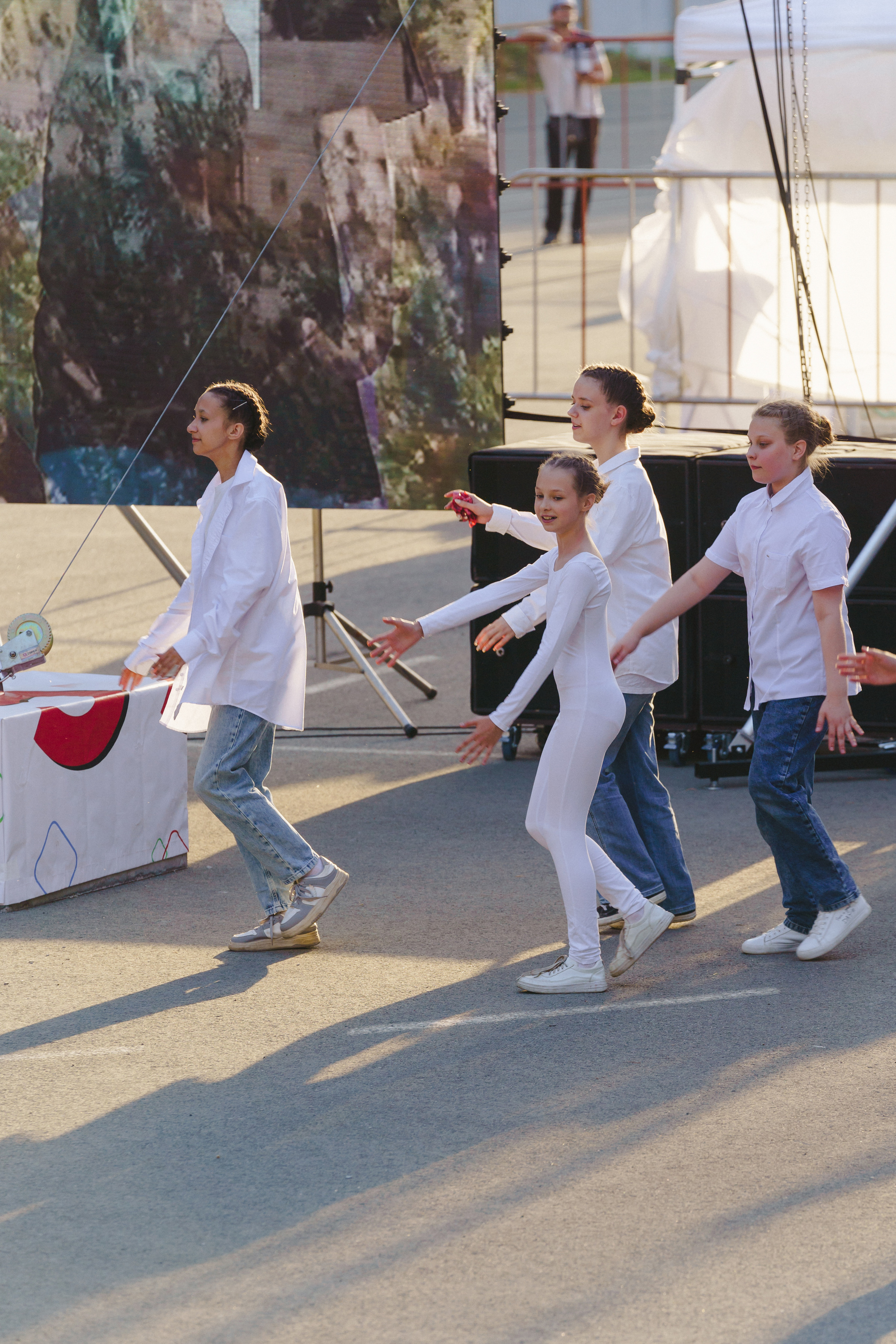 Юбилей БМАУ ДЗОЛ «Зарница». Фотограф в детский сад в Екатеринбурге, выпускные альбомы Юлия Умерова